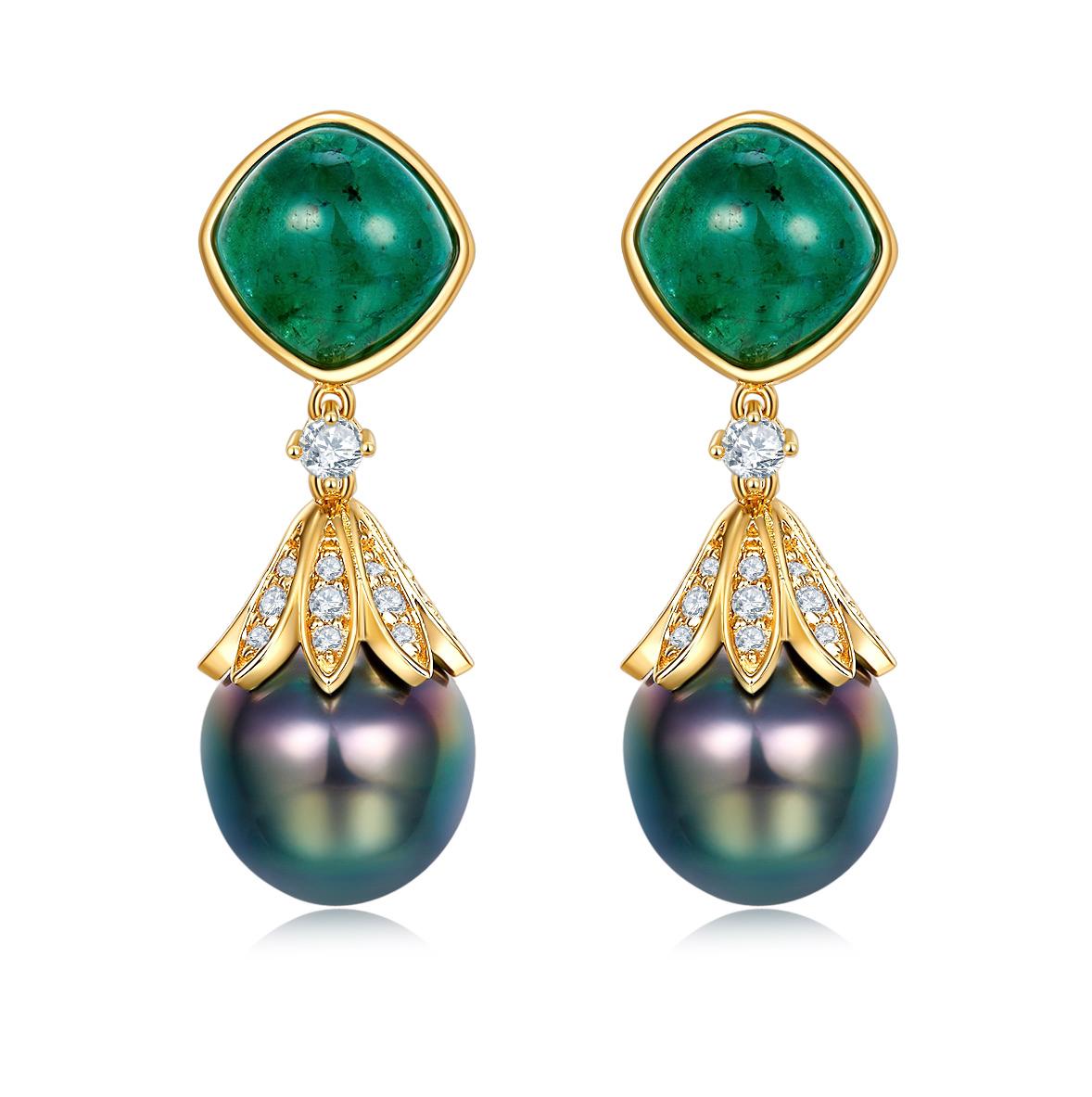 The Tahitian pearls are suspended below Diamond Shape Emerald Cabochon with Diamond pave throughout the Earring. Yellow Gold is used to outlined the Emerald to elevate the colour of the Emerald as yellow is the perfect match for green. 

The
