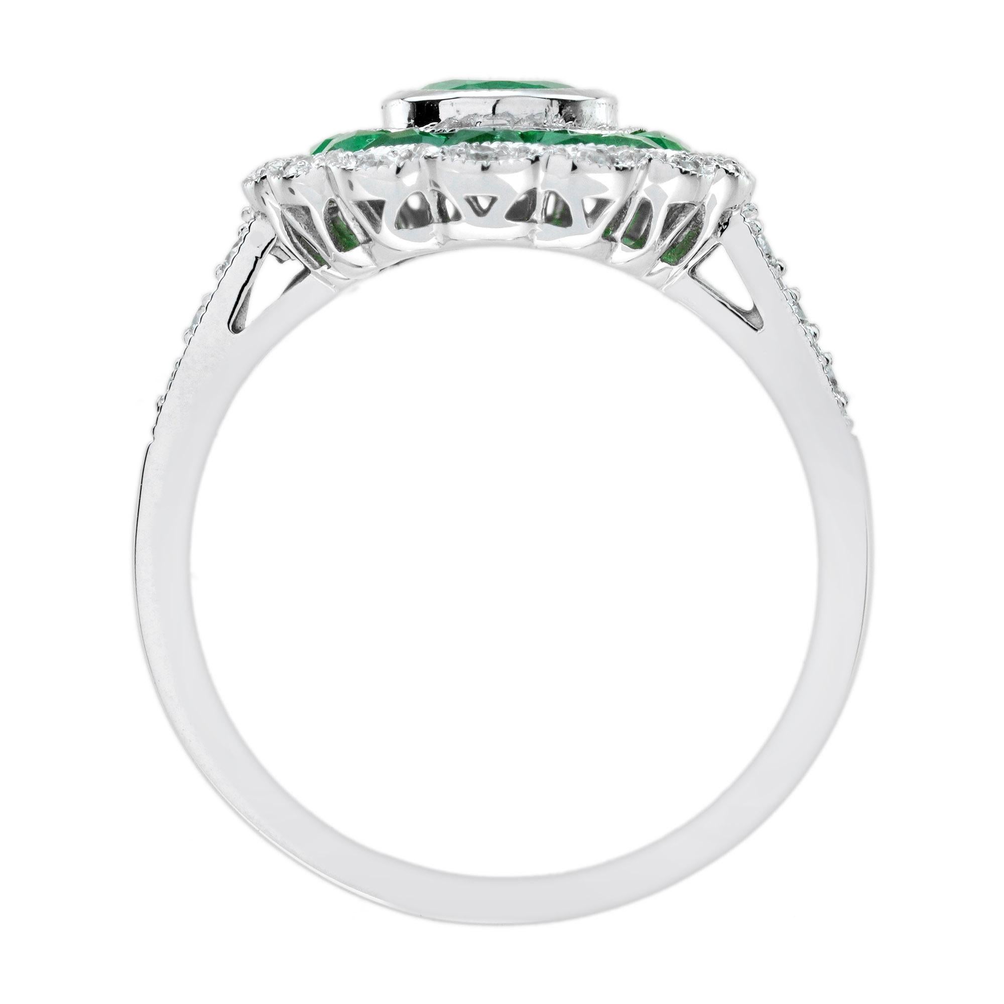 Emerald Diamond Art Deco Style Halo Engagement Ring in 14K White Gold Pour femmes en vente