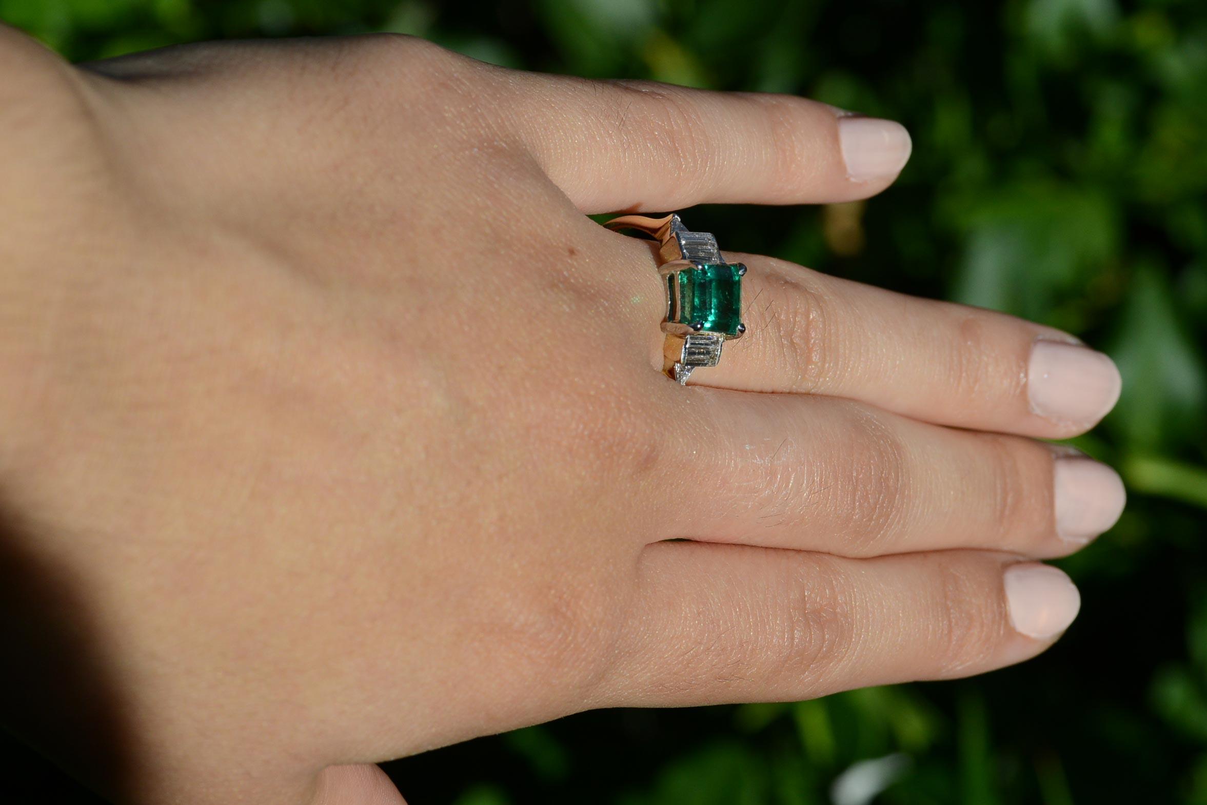 art deco emerald engagement rings