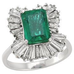 Retro Emerald & Diamond Ballerina Ring