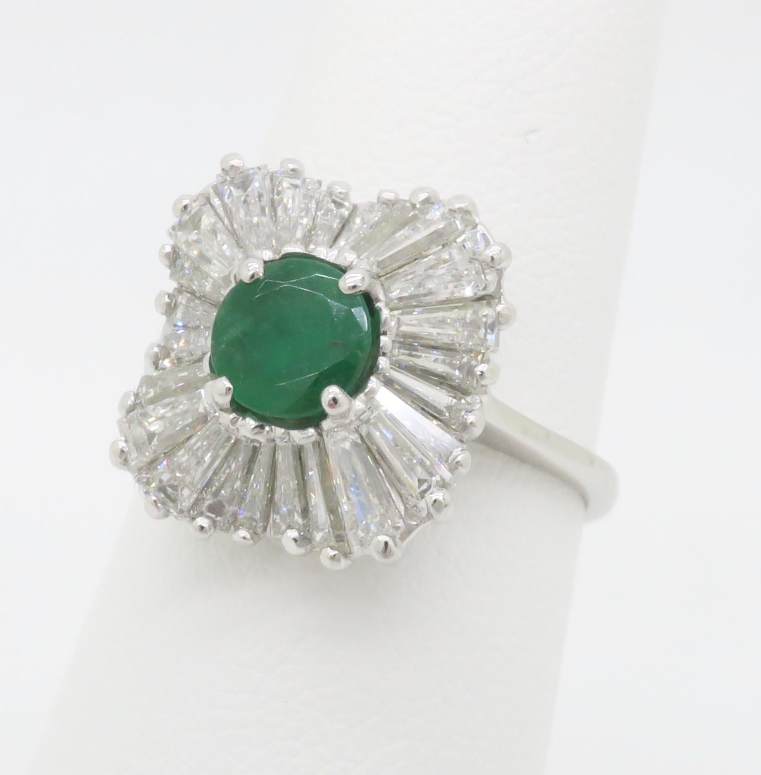 Emerald & Diamond Ballerina Ring in White Gold  In Excellent Condition For Sale In Webster, NY