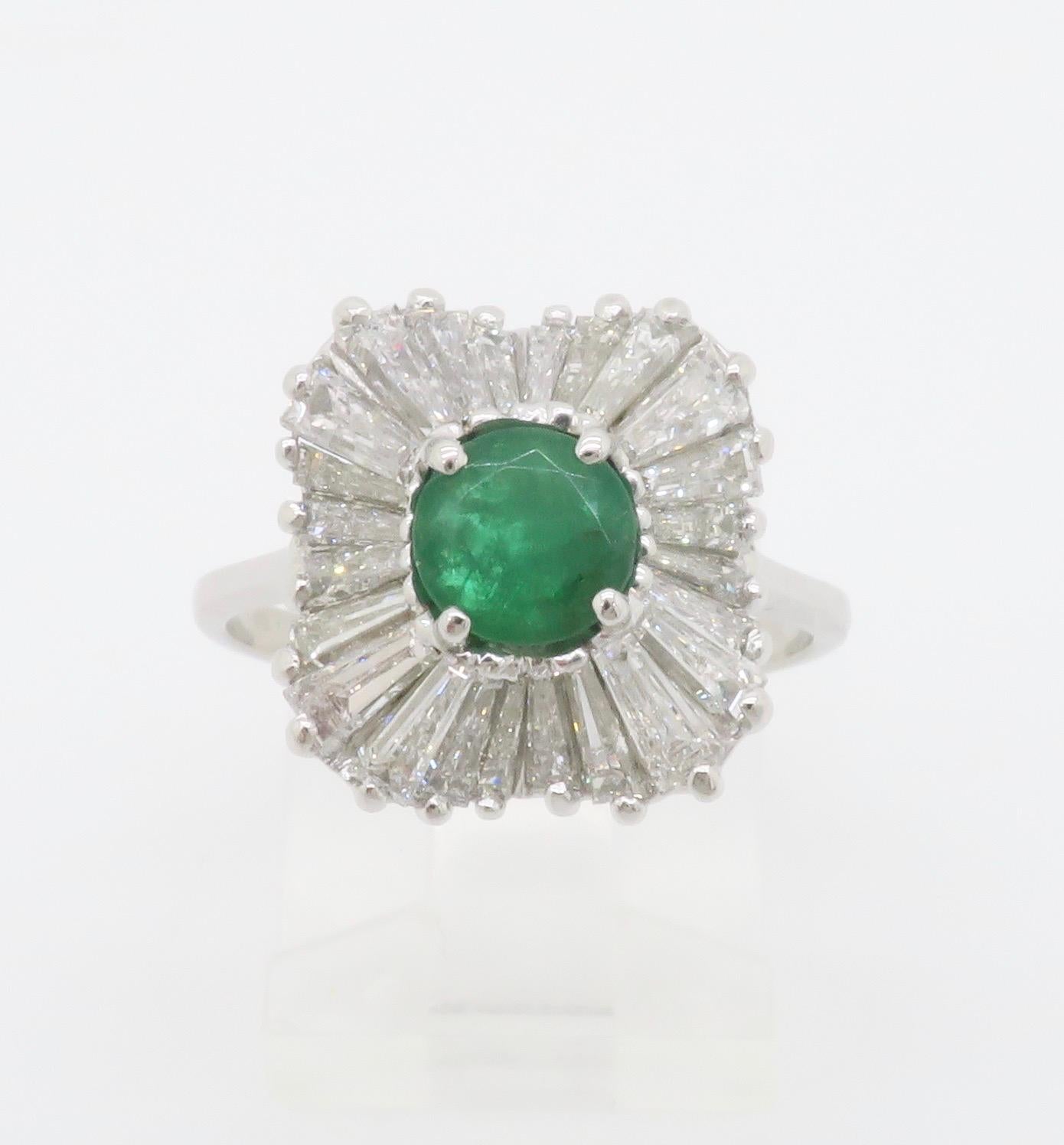 Emerald & Diamond Ballerina Ring in White Gold  For Sale 1