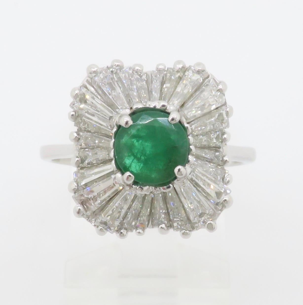 Emerald & Diamond Ballerina Ring in White Gold  For Sale 2