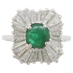 Emerald & Diamond Ballerina Ring in White Gold 