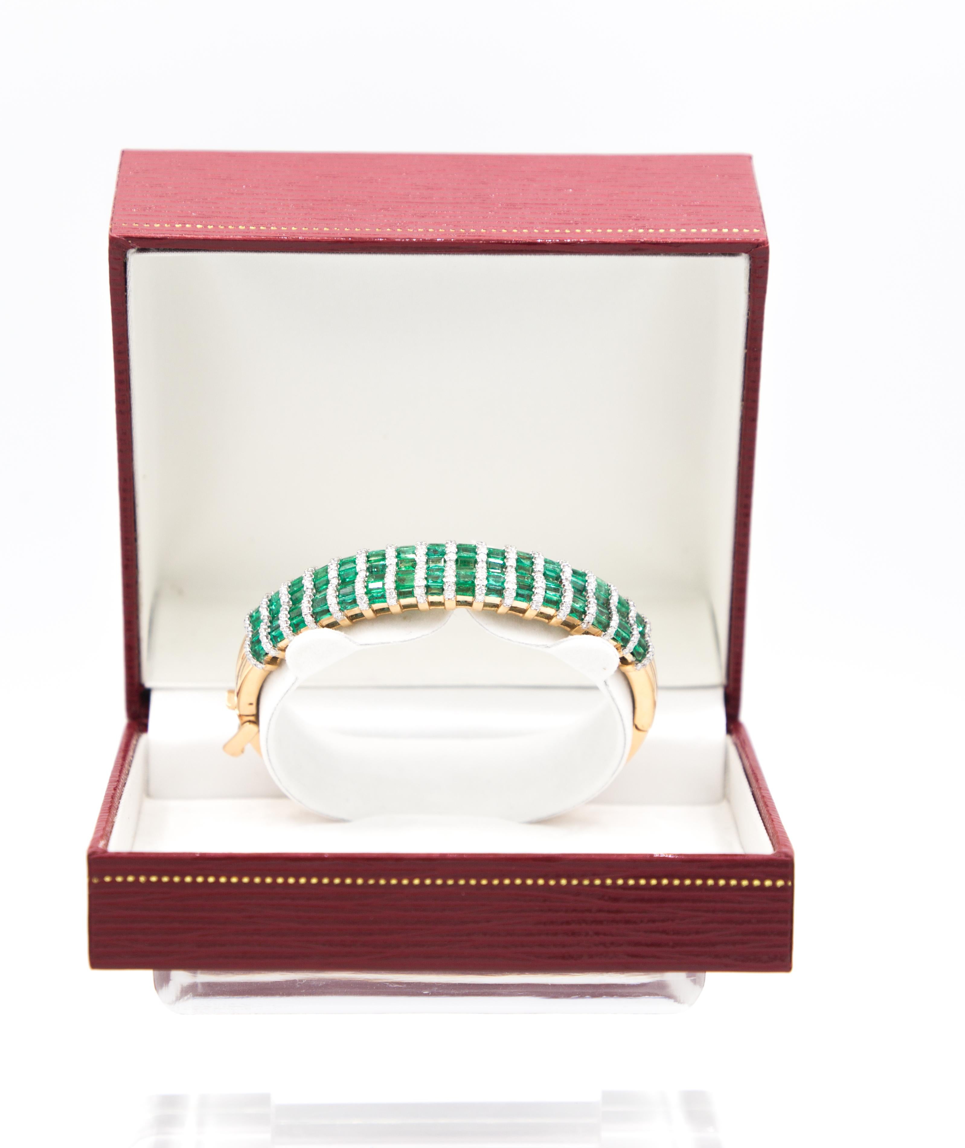 Women's or Men's Emerald diamond bangle 18 k gold For Sale
