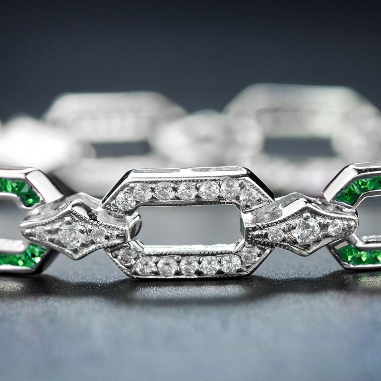 Emerald and Diamond Art Deco Style Chain Bracelet in 18K White Gold In New Condition For Sale In Bangkok, TH