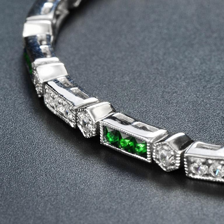 Smaragd- und Diamant-Gliederarmband im Art-Déco-Stil aus 18 Karat Weißgold (Französischer Schliff) im Angebot