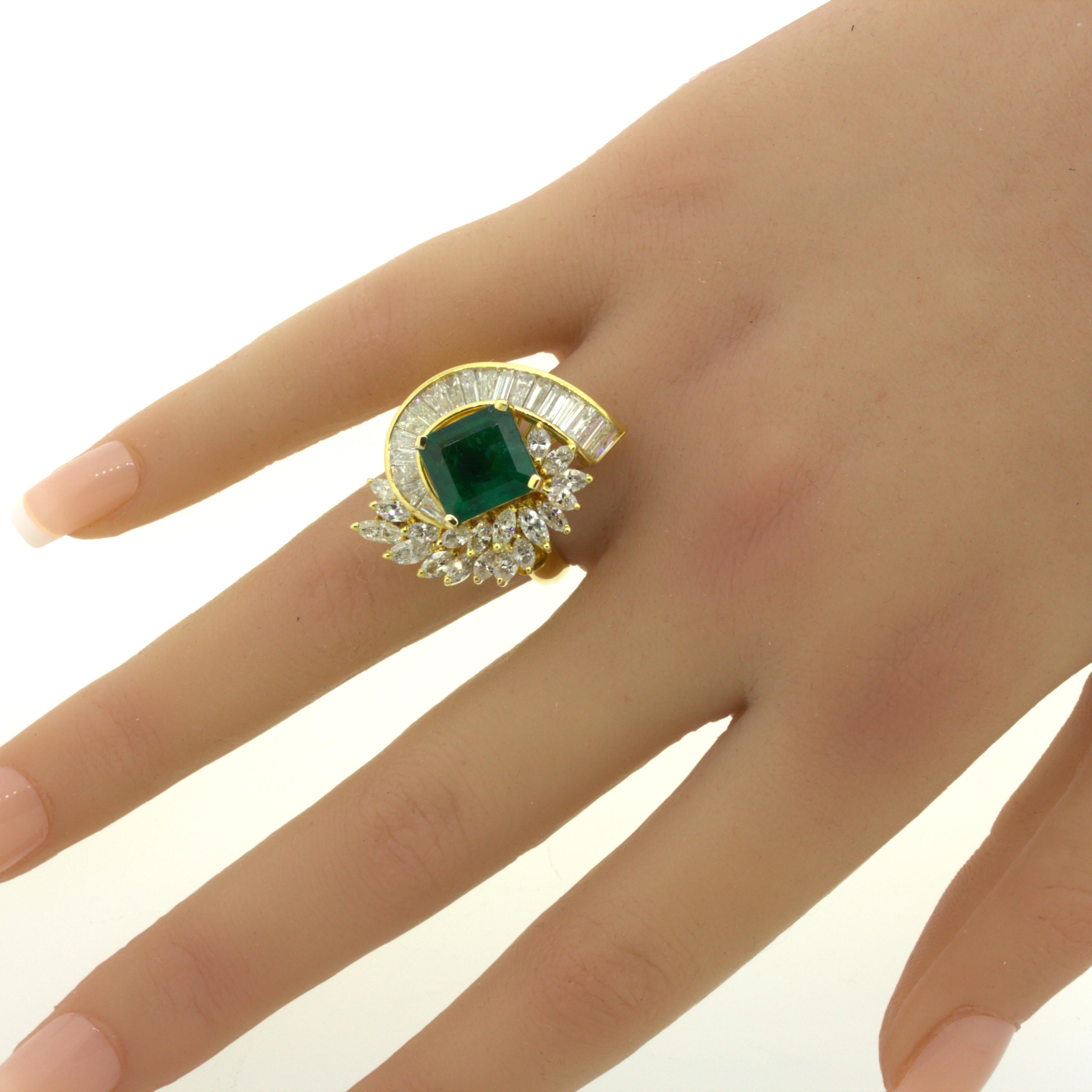 Emerald Diamond Cascade 18k Yellow Gold Pendant & Ring For Sale 8