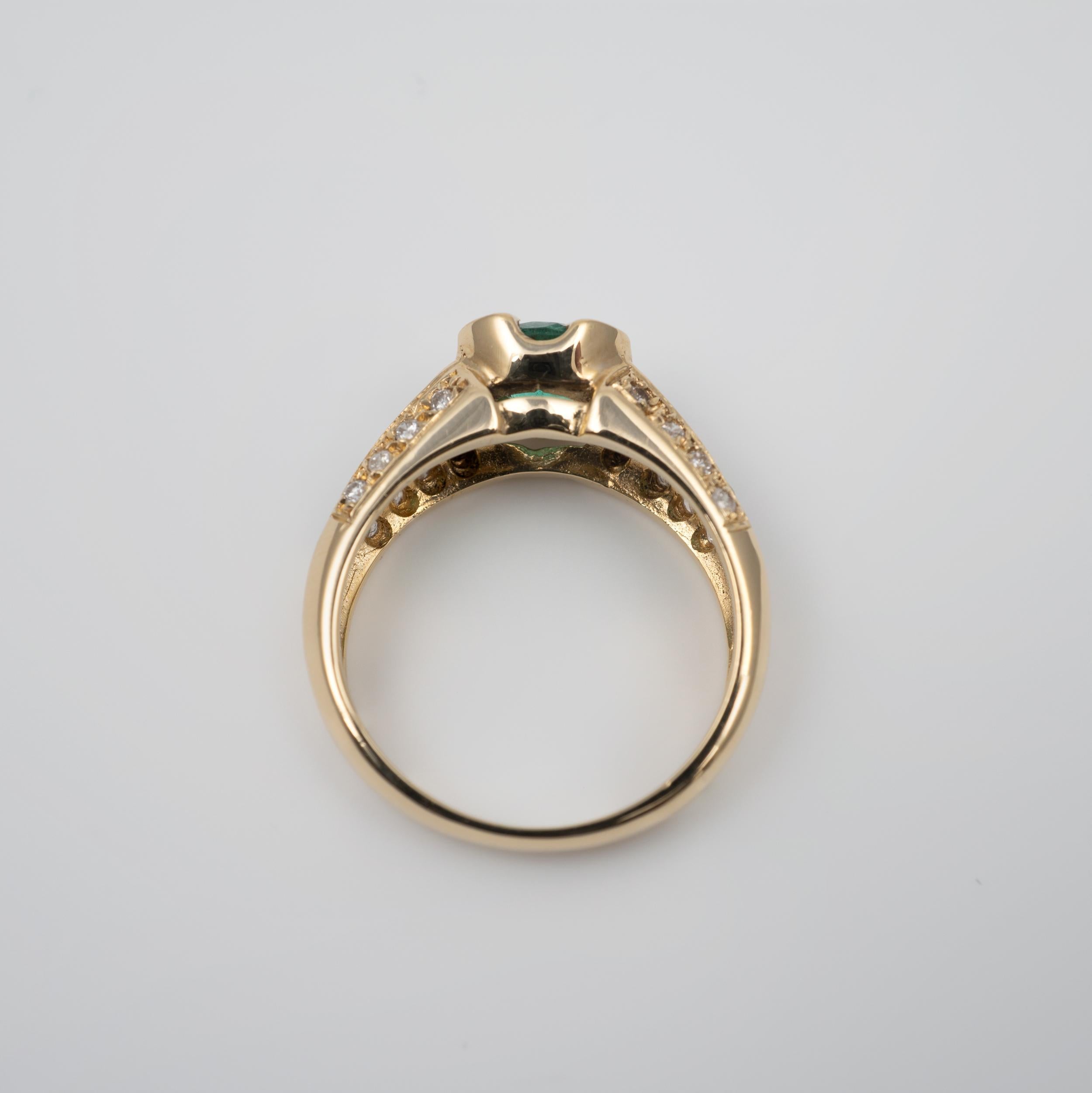 Emerald Diamond Cocktail Ring 18 Karat Yellow Gold - Vintage Rings In Good Condition In Preston, Lancashire