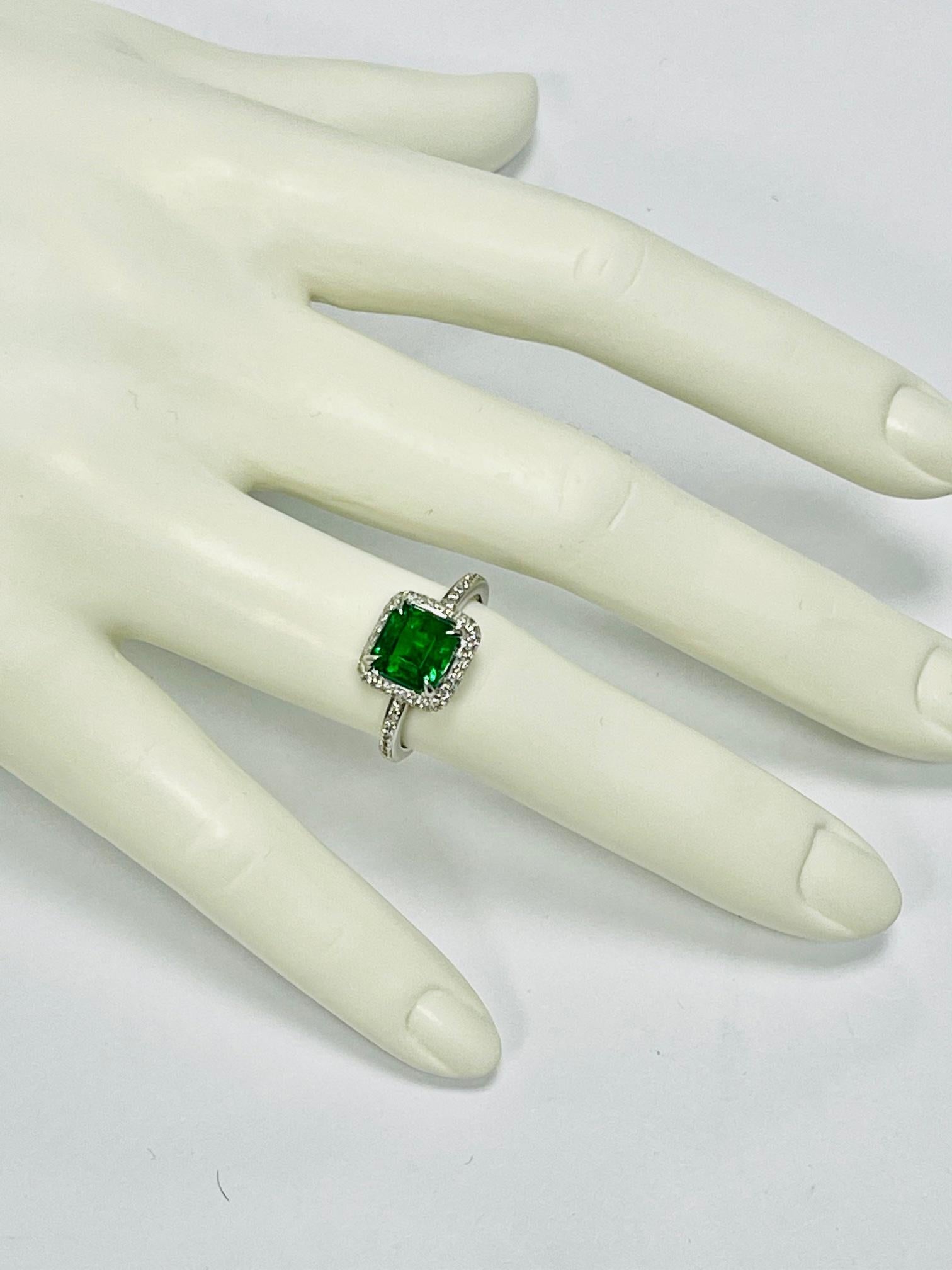 Women's Emerald Diamond Cocktail Ring For Sale
