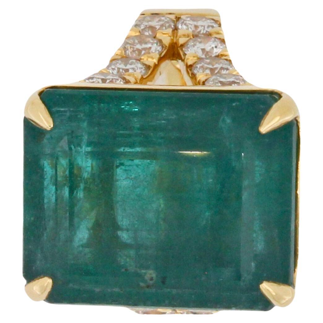Art Deco Emerald Diamond Cocktail Statement Unique Split Shank 18 Karat Yellow Gold Ring For Sale