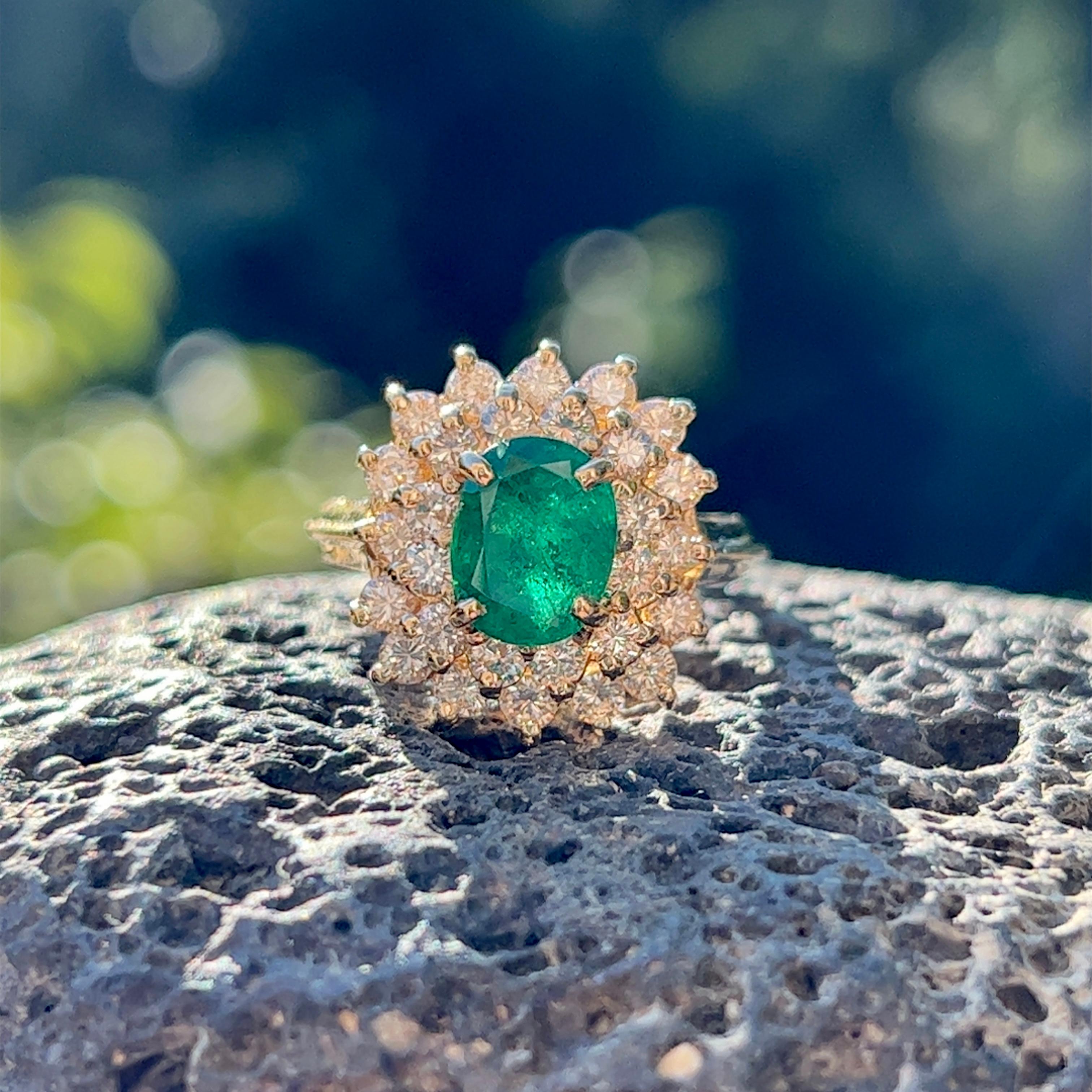 Emerald & Diamond Cushion Shaped Cluster Ring in 14K Yellow Gold  In Good Condition For Sale In Towson, MD