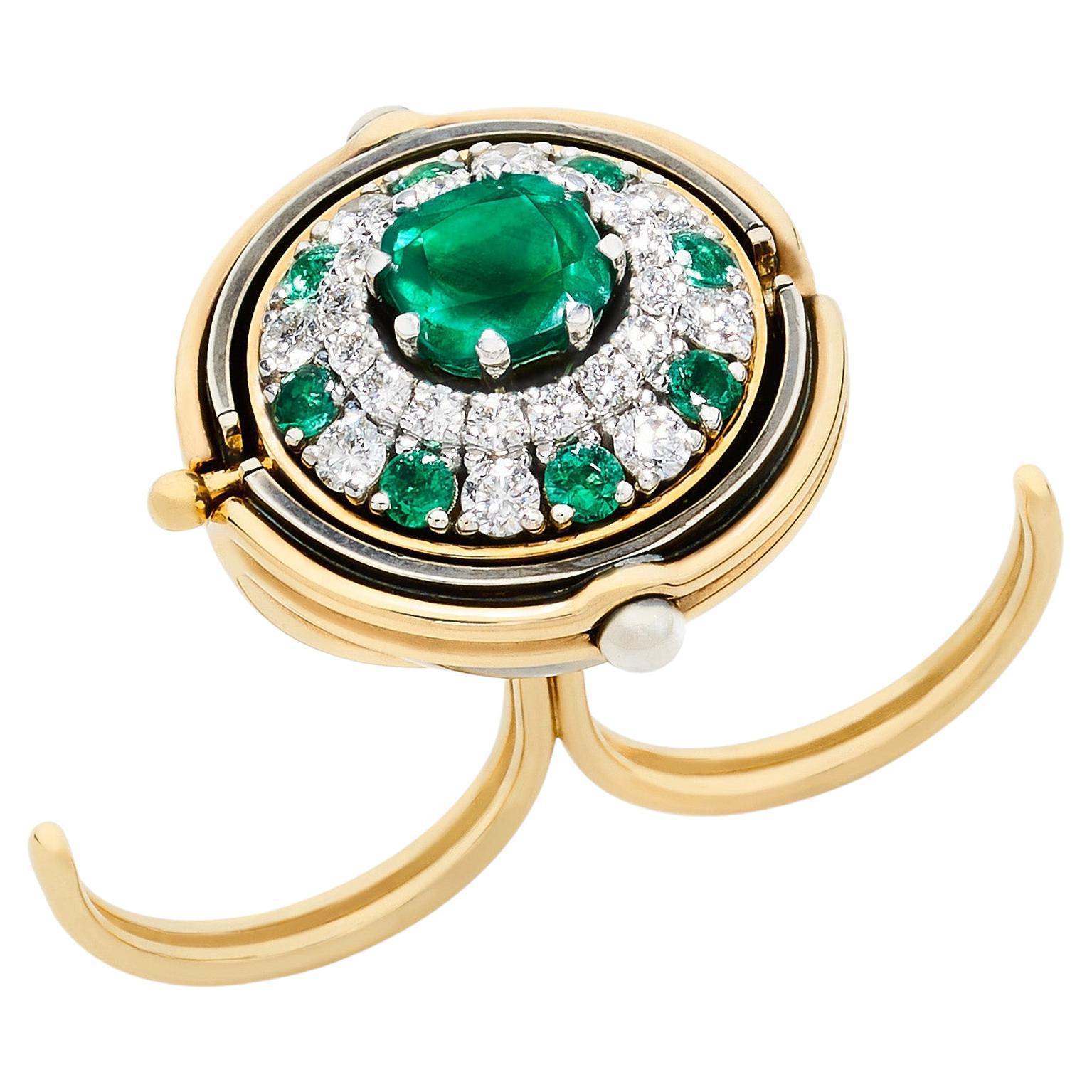 Emerald & Diamond Double Ring in 18k Gold For Sale
