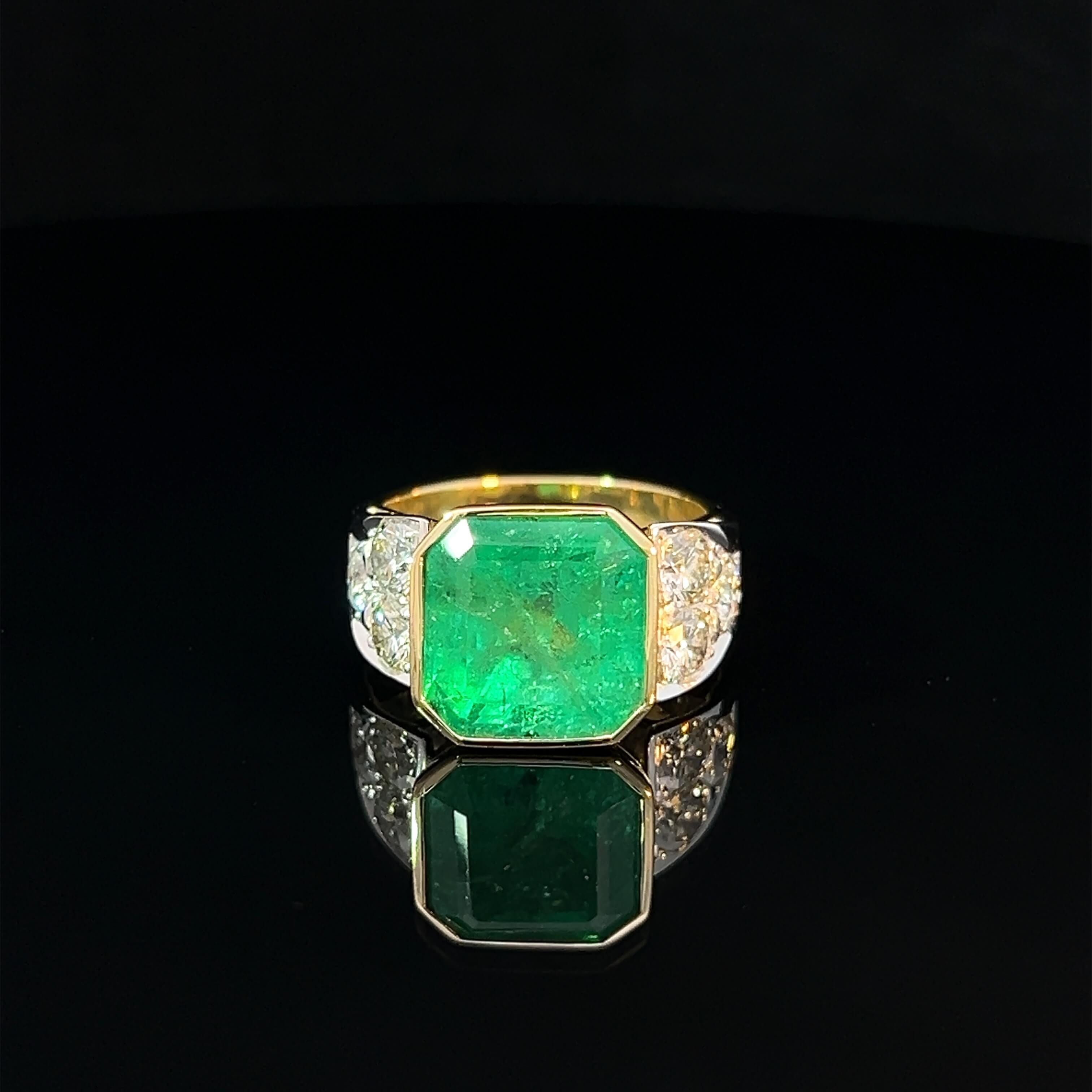 Mixed Cut Emerald & Diamond Dress Ring Circa 1990s For Sale