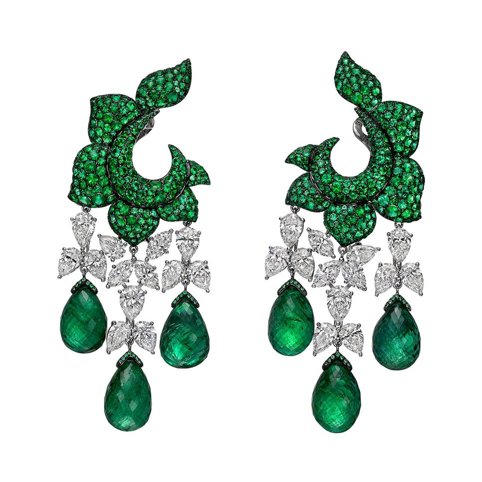 Emerald & Diamond Drop Earrings For Sale