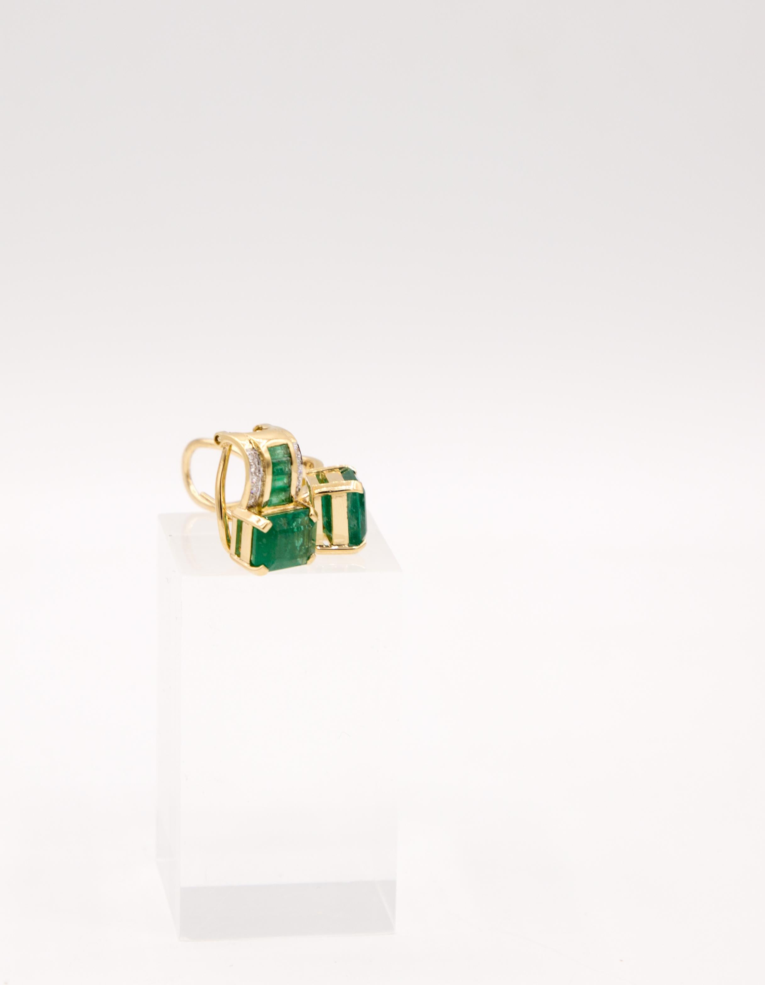 emerald diamond ear clip 18 k gold For Sale 2