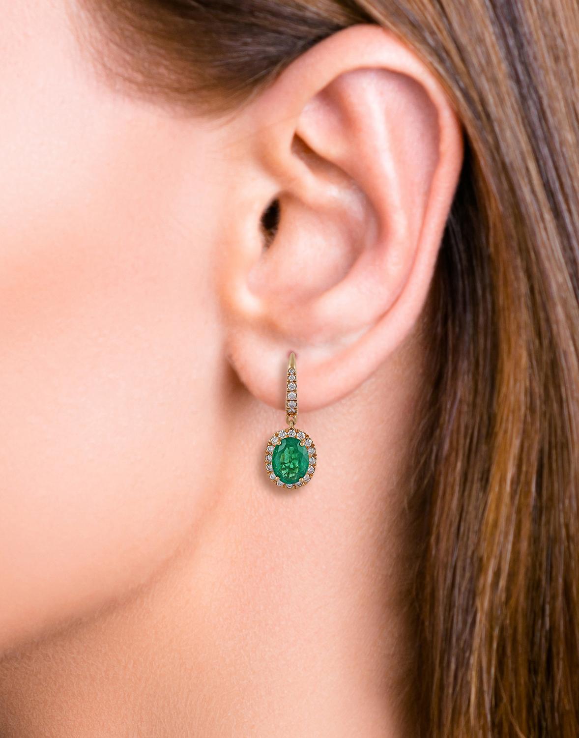 Oval Cut  5.15 CaratZambian Emerald and Diamond Earring Studded in 18 Karat Yellow Gold For Sale