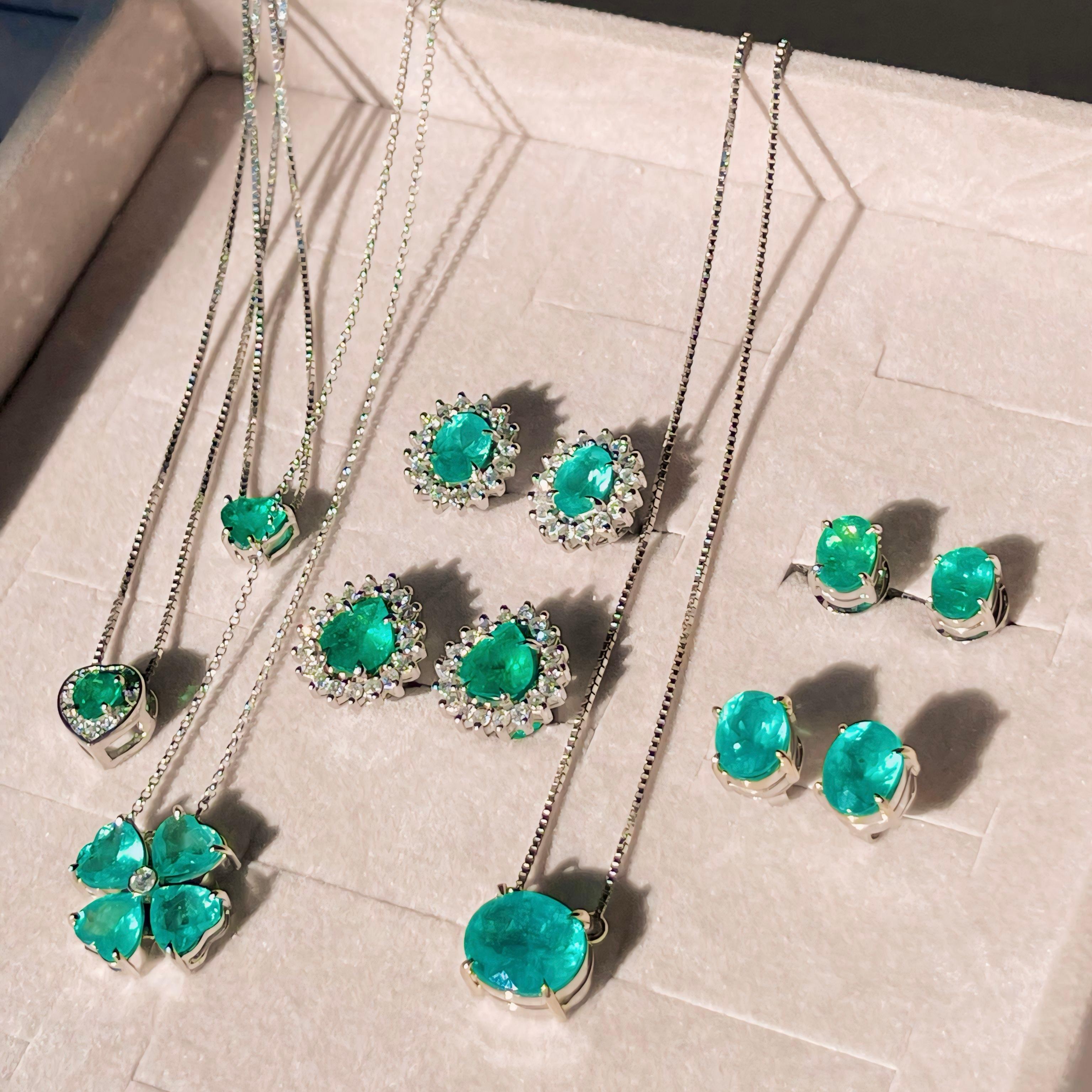Women's Emerald & Diamond Earrings - 18K Solid White Gold For Sale