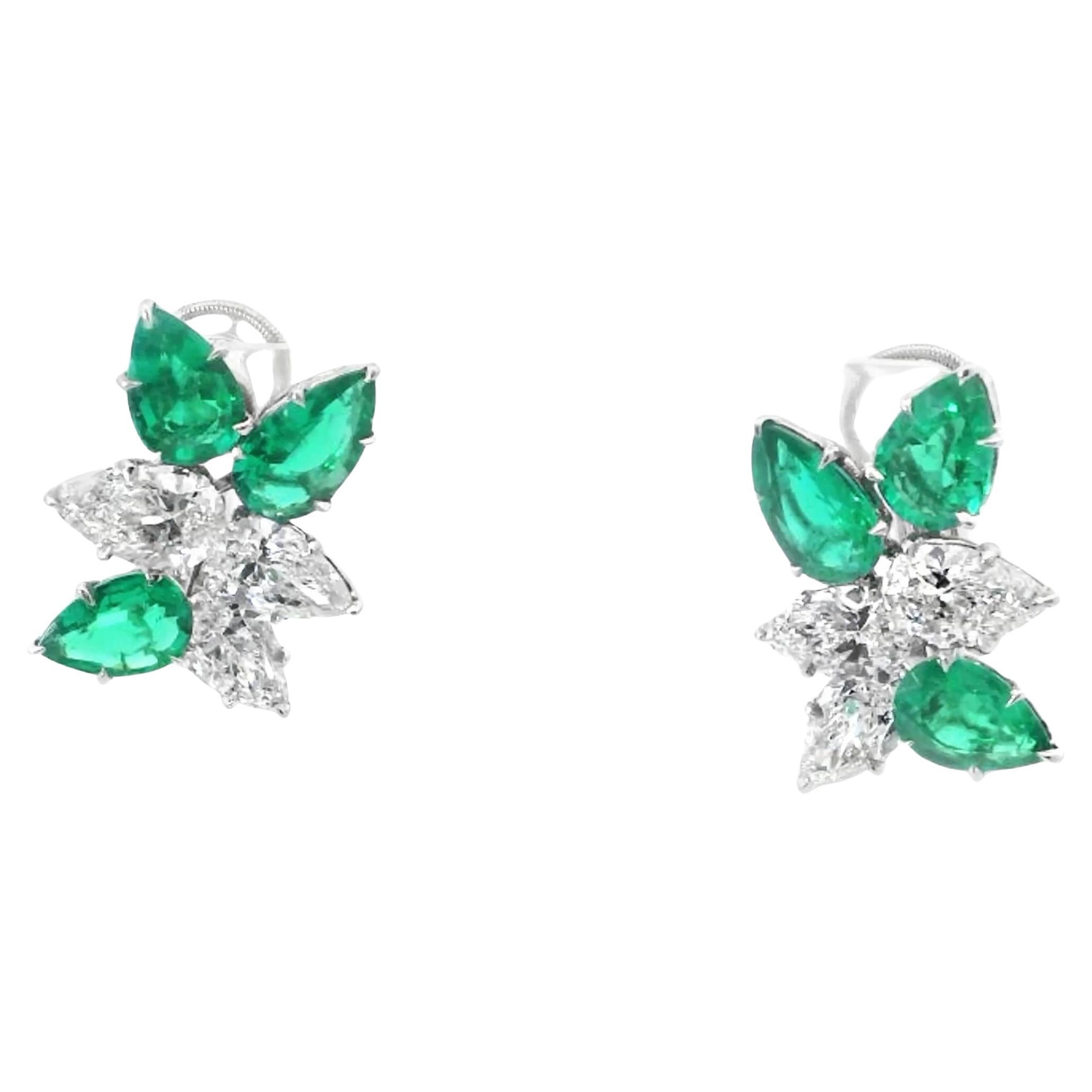 Orecchini con smeraldo e diamanti di Harry Winston
