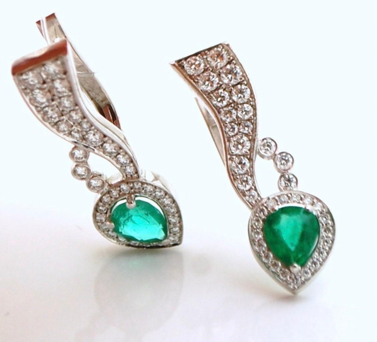 Emerald & Diamond earrings cocktail style earrings 18KT gold Long earrings In New Condition For Sale In Boca Raton, FL