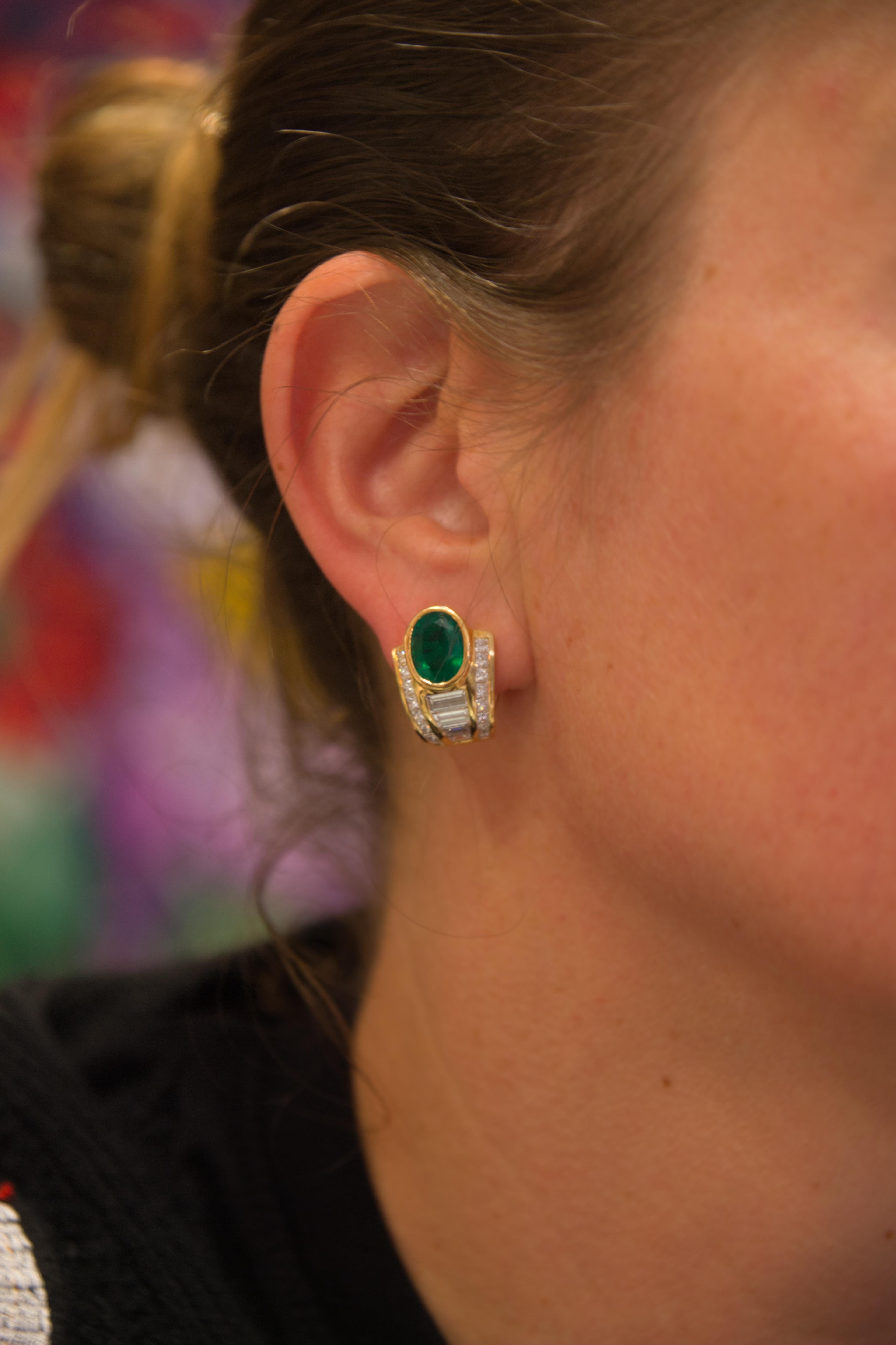Orecchini con diamante smeraldo in vendita 4