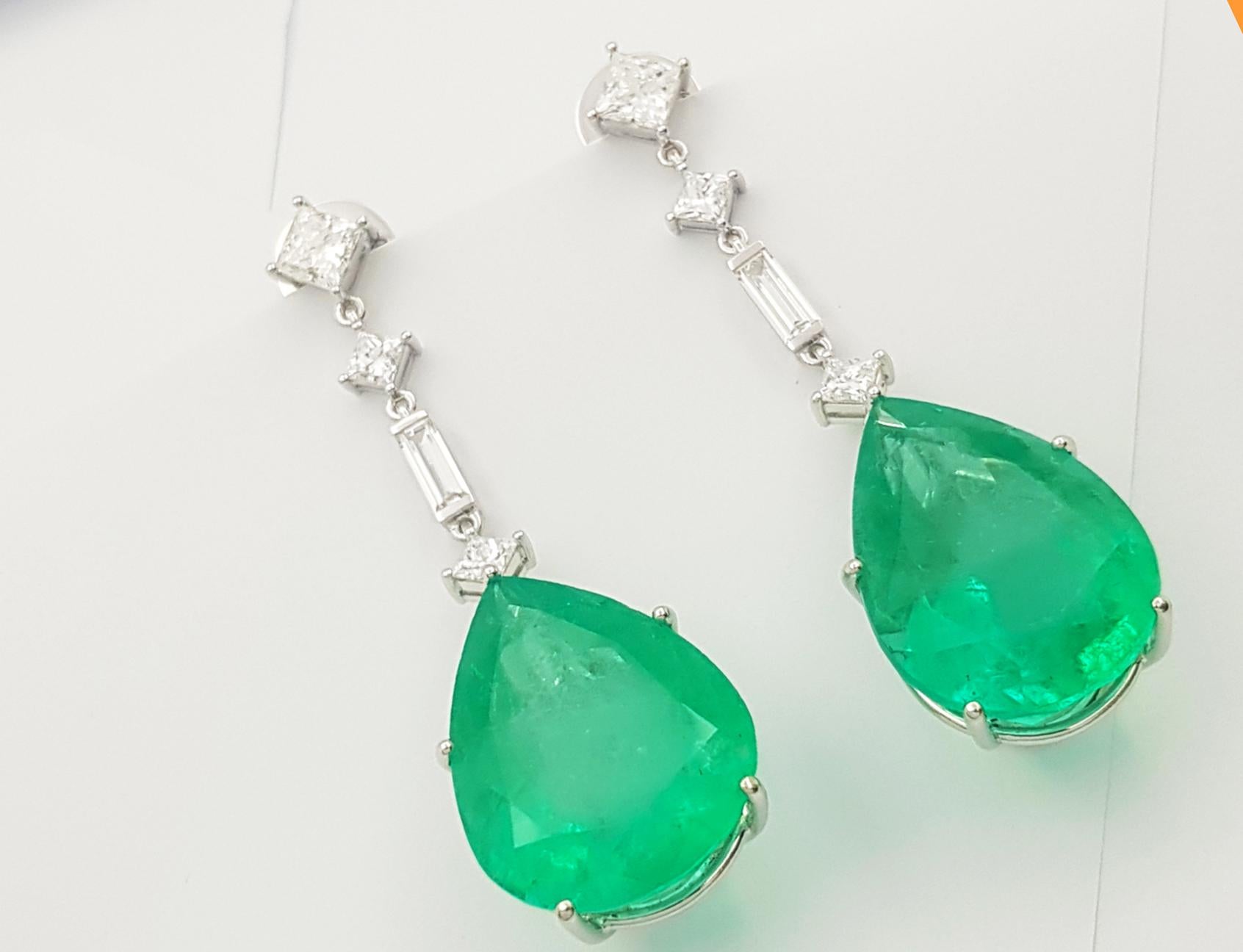 GIA Certified Colombian Emerald with Diamond Earrings set in Platinum 950 For Sale 5