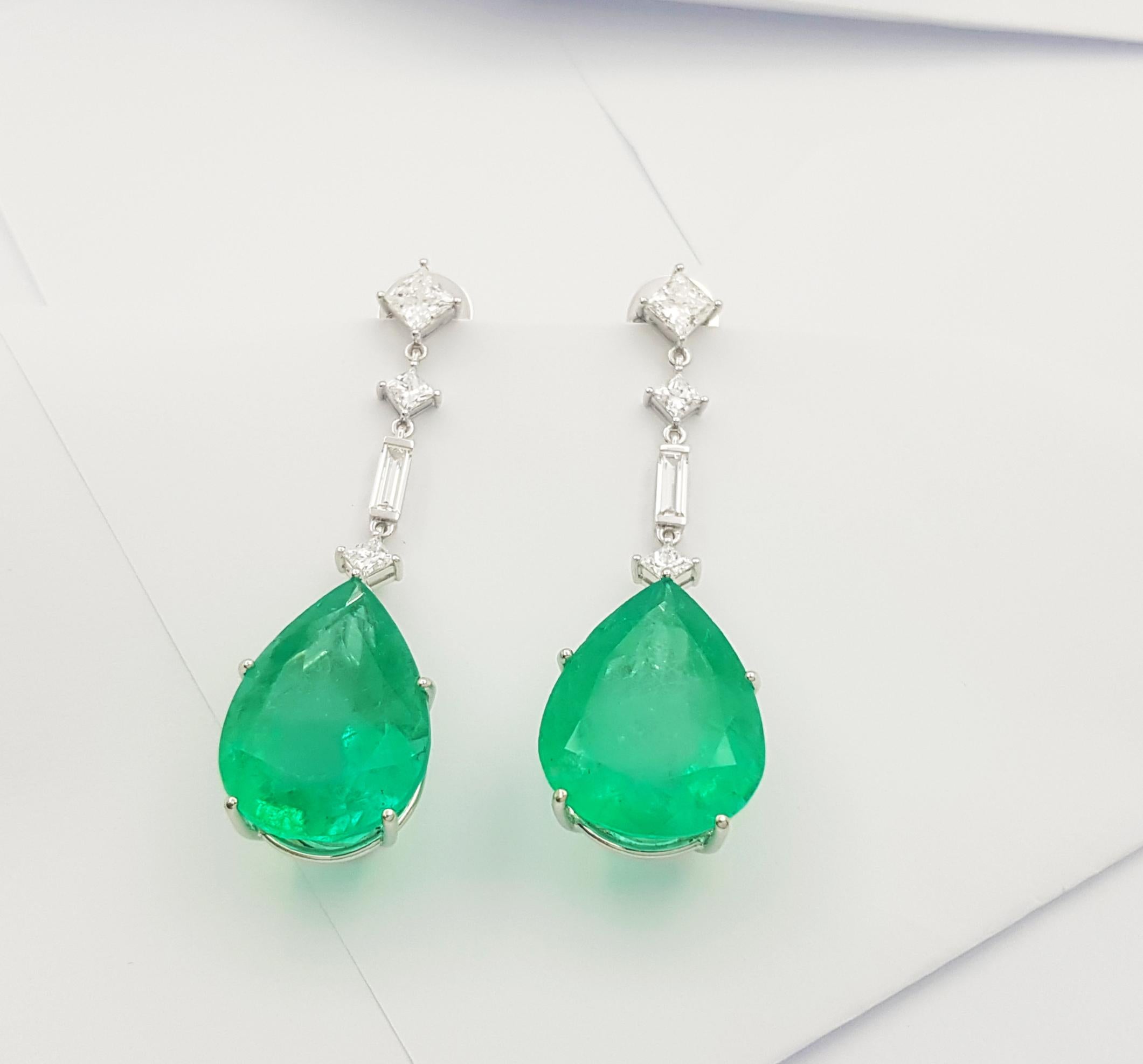 GIA Certified Colombian Emerald with Diamond Earrings set in Platinum 950 For Sale 2