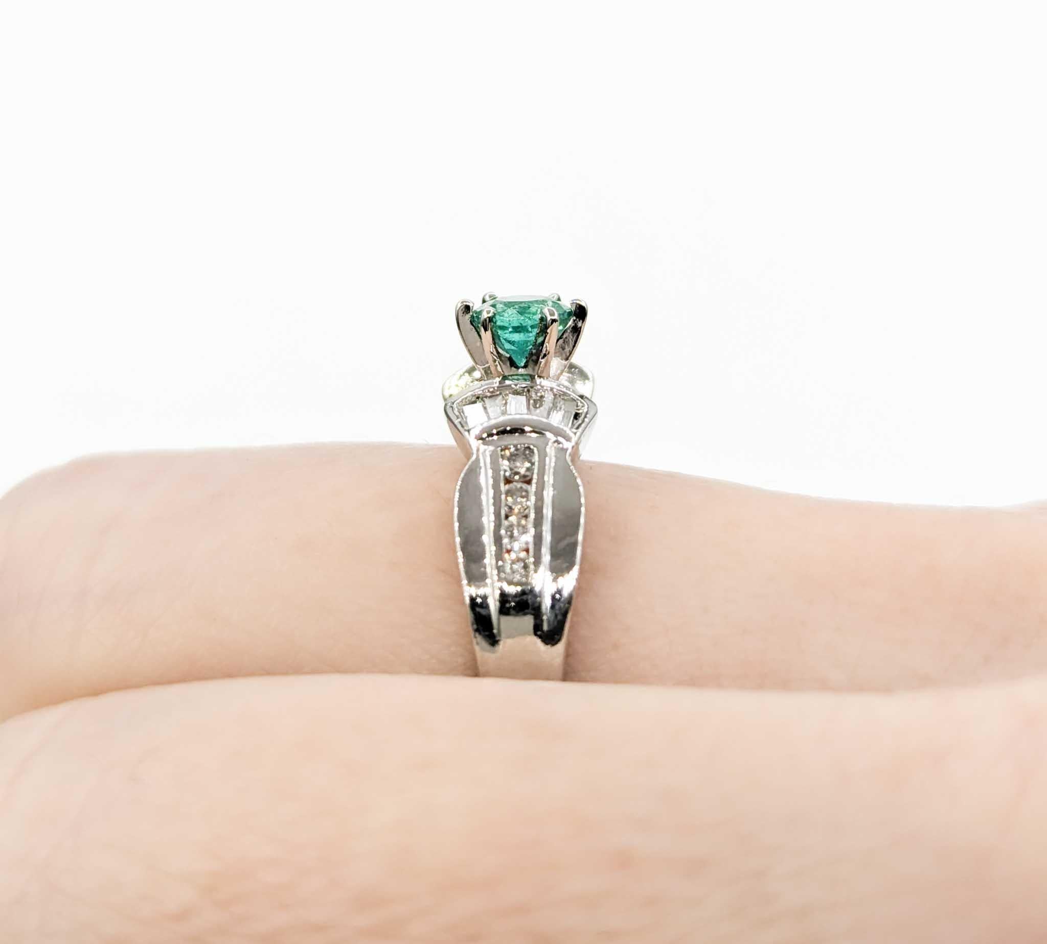 Smaragd & Diamant Verlobungsring in Platin Damen im Angebot