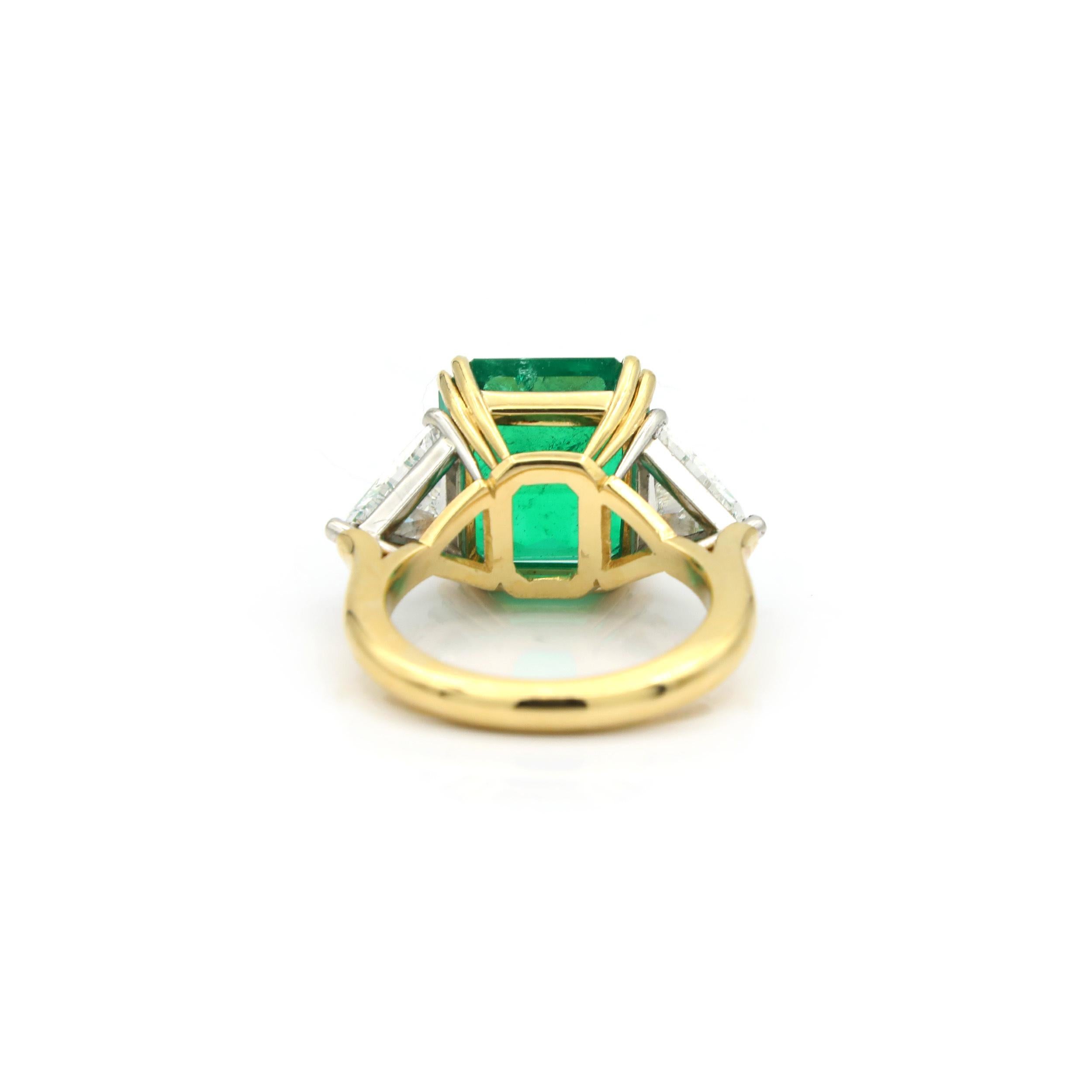 Emerald & Diamond Engagement Ring Platinum & 18k Yellow Gold In Good Condition In New York, NY