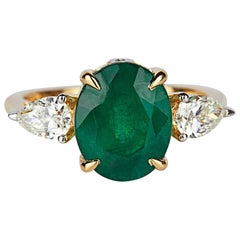 Emerald Diamond Fashion Ring Set in 18 Karat White Gold 'VVS-VS/G Diamonds'