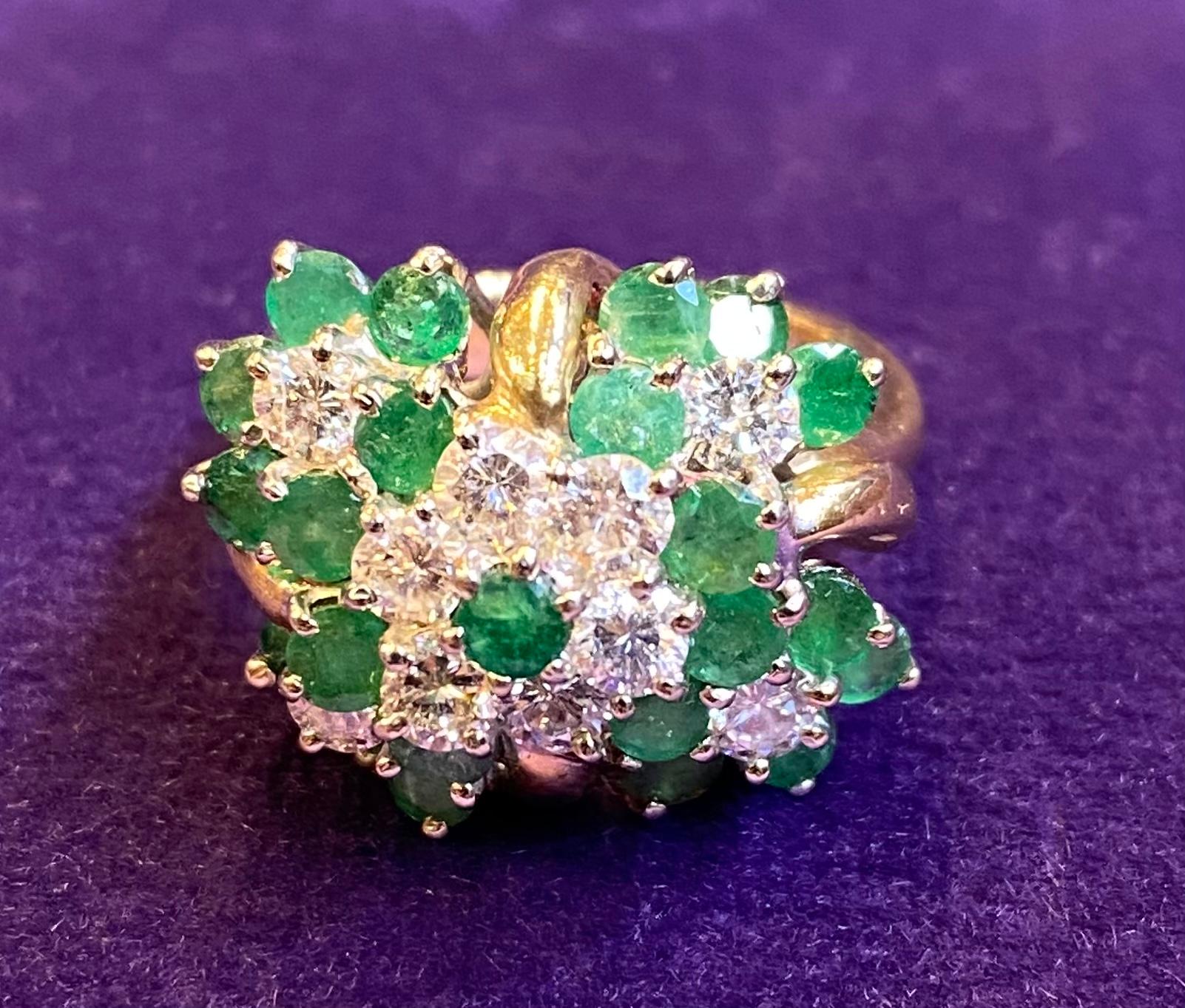 emerald cluster ring