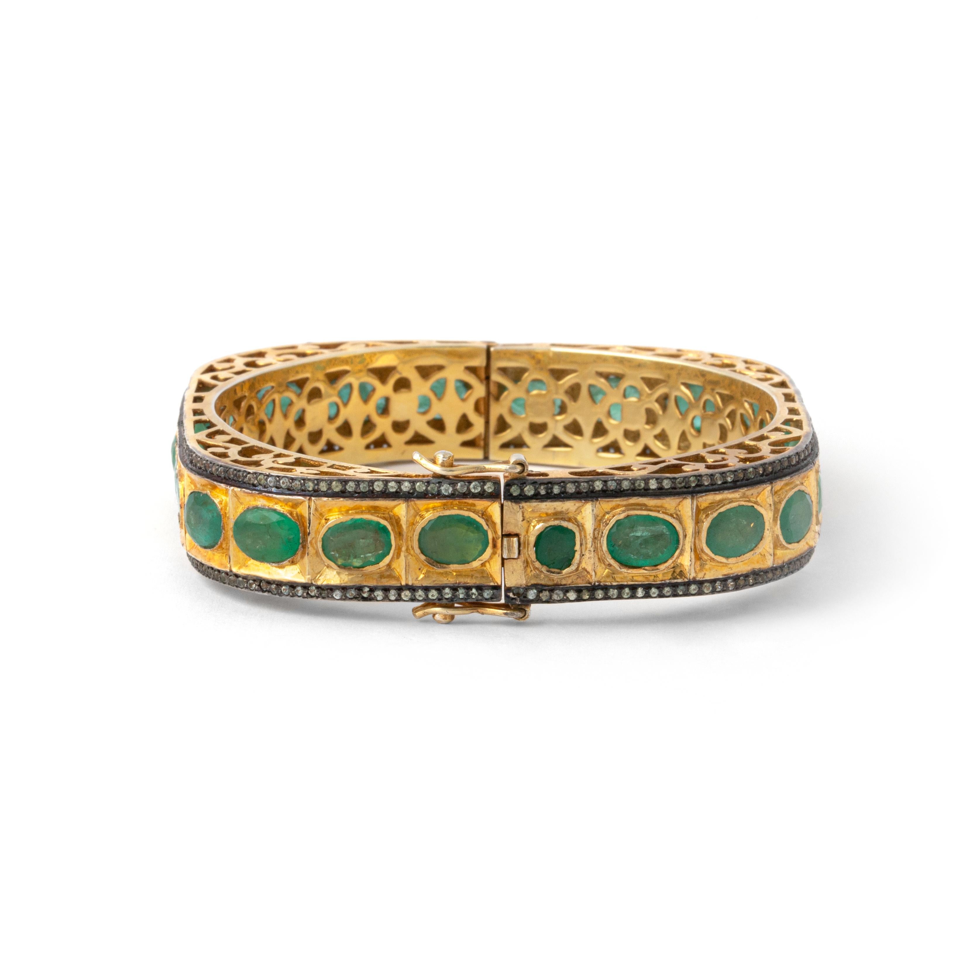 Uncut Emerald Diamond Gold Bangle Bracelet For Sale