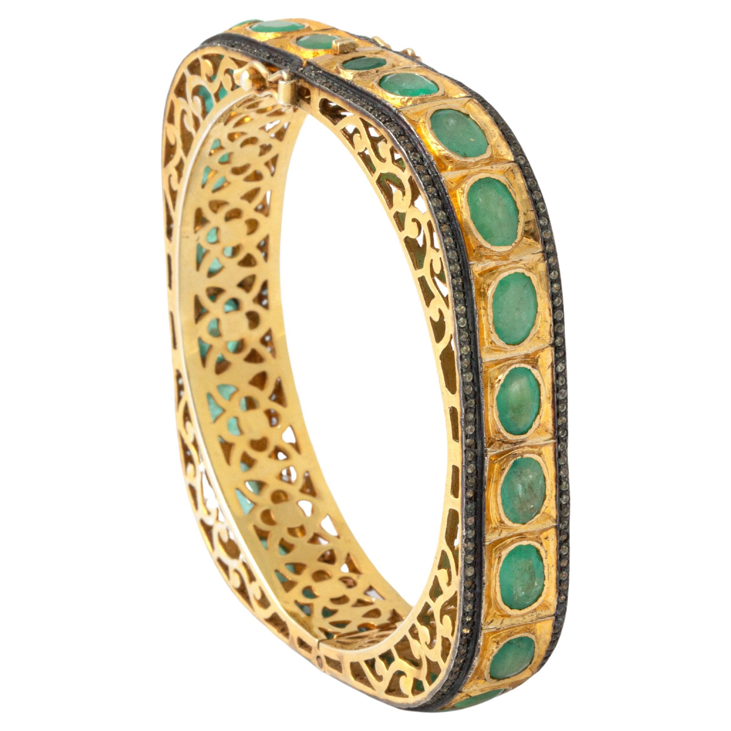 Emerald Diamond Gold Bangle Bracelet For Sale