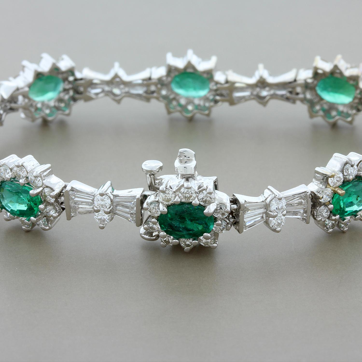 Emerald Diamond Gold Bracelet In New Condition In Beverly Hills, CA