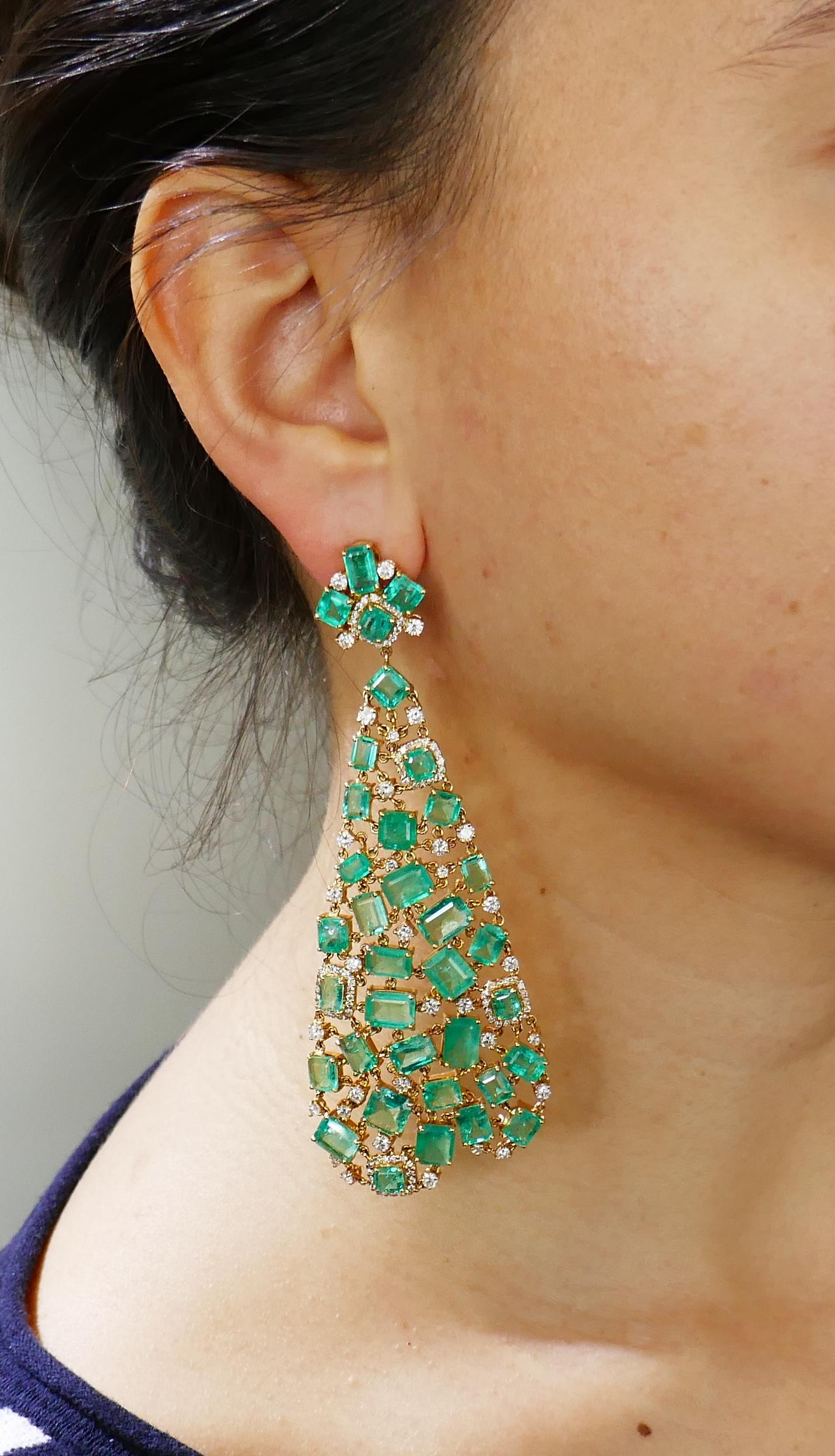 Emerald Diamond Gold Chandelier Earrings  1