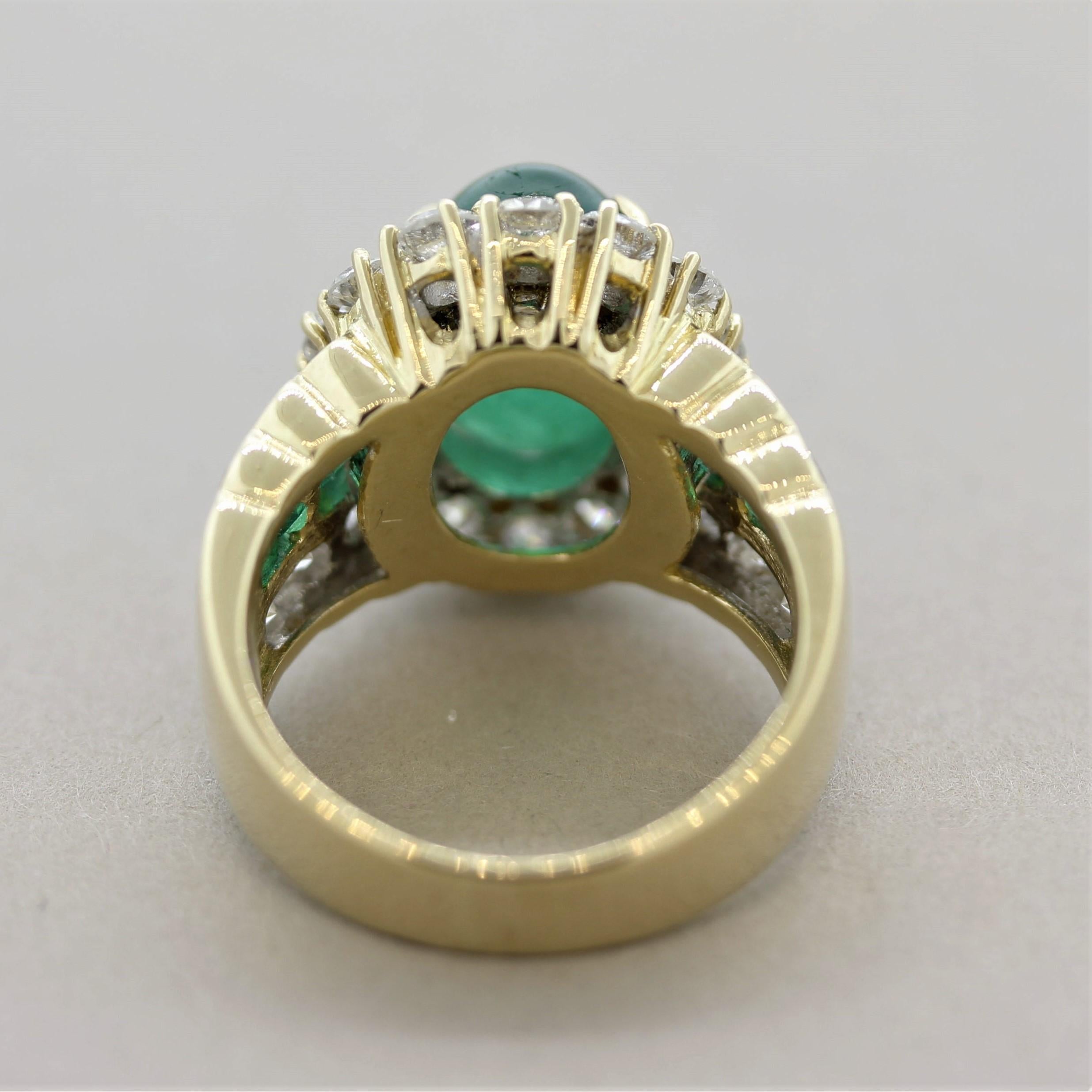 Emerald Diamond Gold Cocktail Ring In New Condition For Sale In Beverly Hills, CA