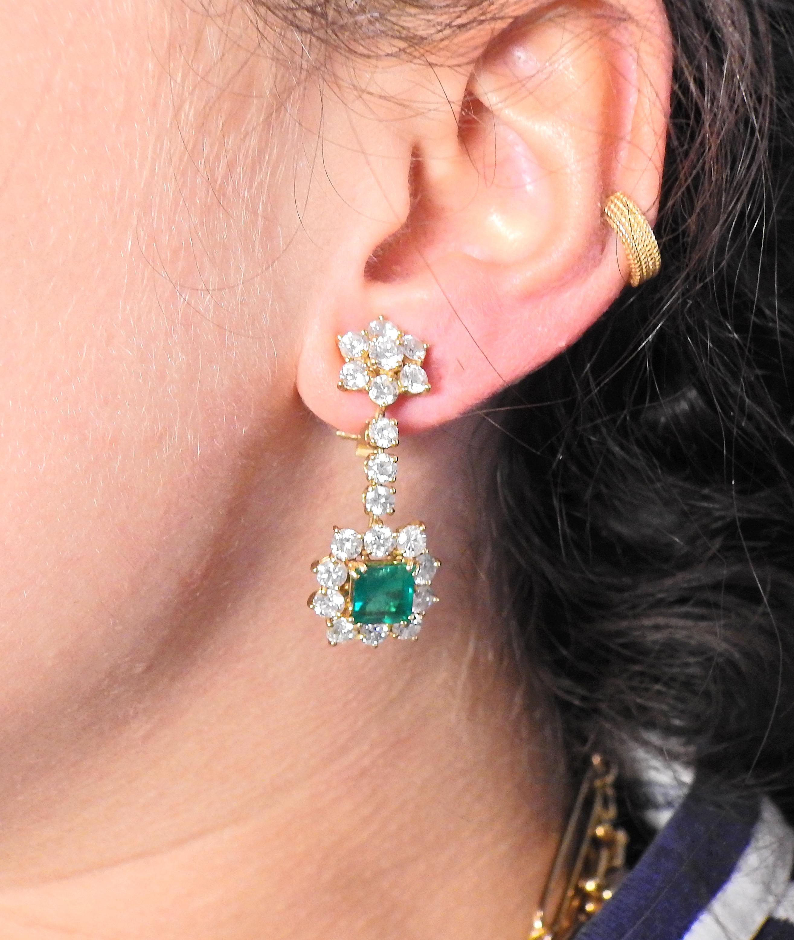 Emerald Diamond Gold Drop Cocktail Earrings In Excellent Condition For Sale In New York, NY