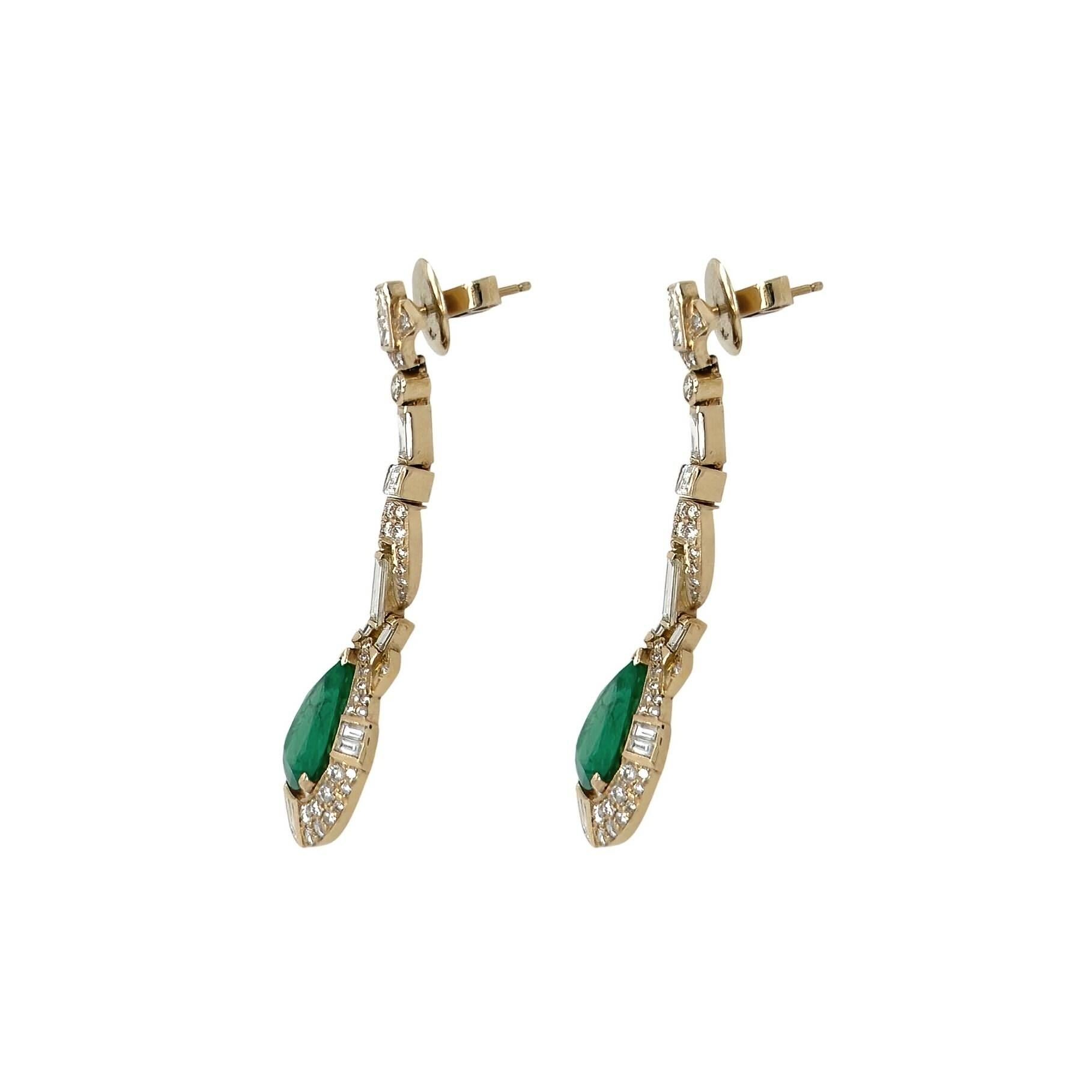 Pear Cut Emerald Diamond Gold Drop Earrings For Sale