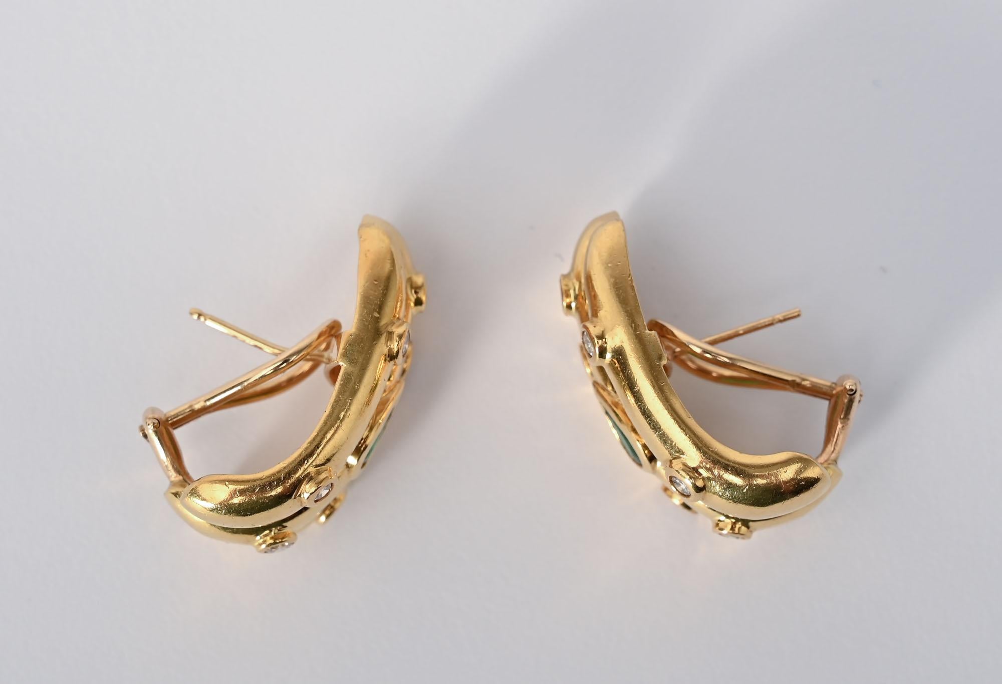 Smaragd-Diamant-Ohrringe aus Gold (Smaragdschliff) im Angebot
