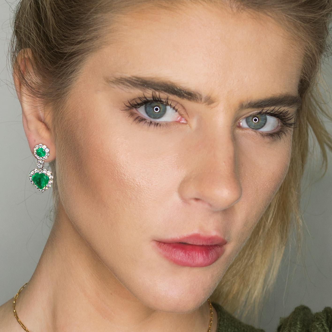 Women's or Men's Emerald Diamond Gold Heart Shape Earrings