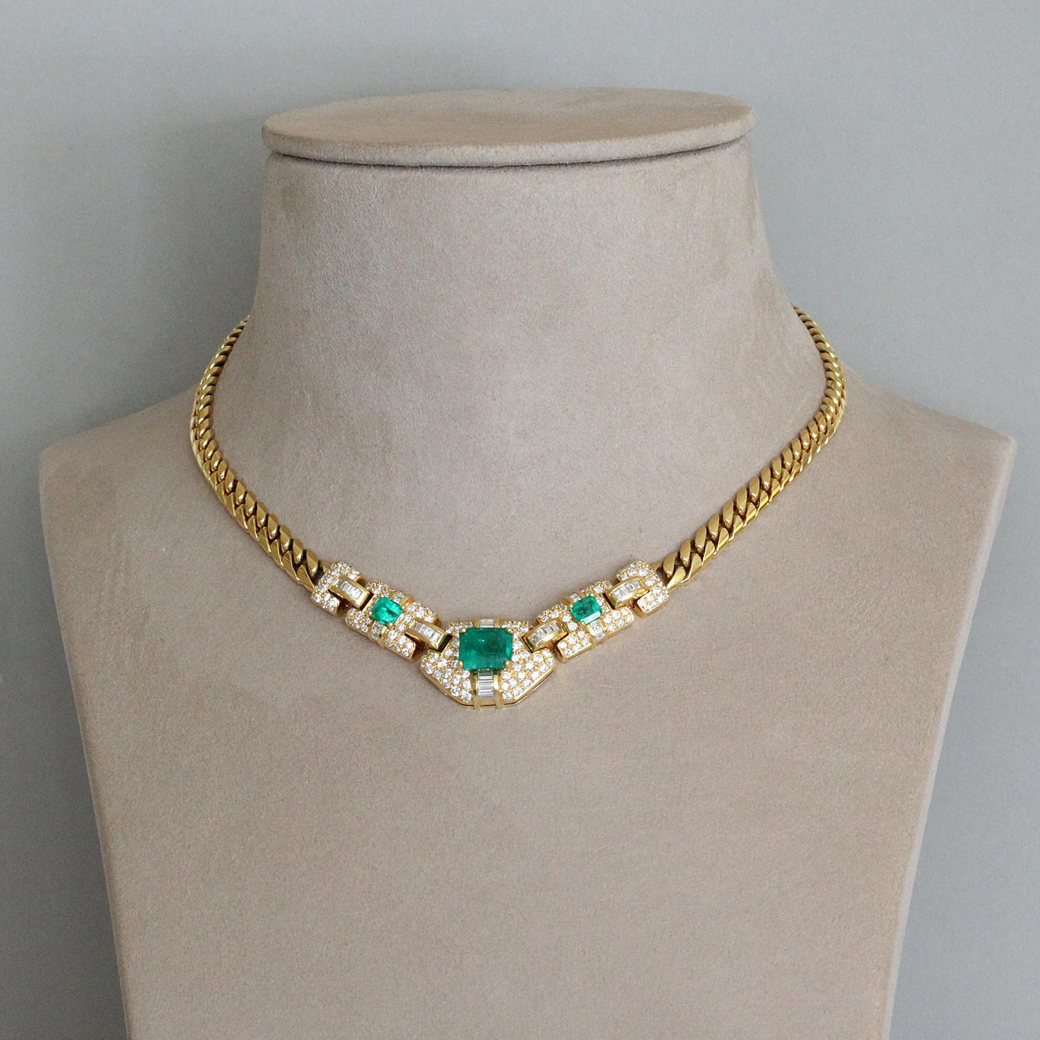 Emerald Diamond Gold Necklace For Sale 3