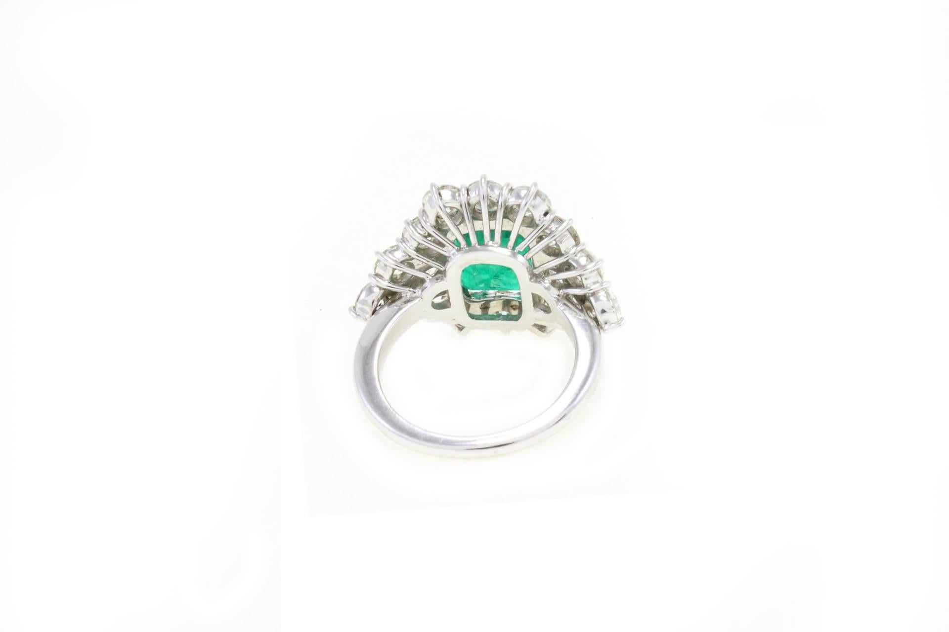 Mixed Cut Emerald Diamond Gold Oz Ring For Sale