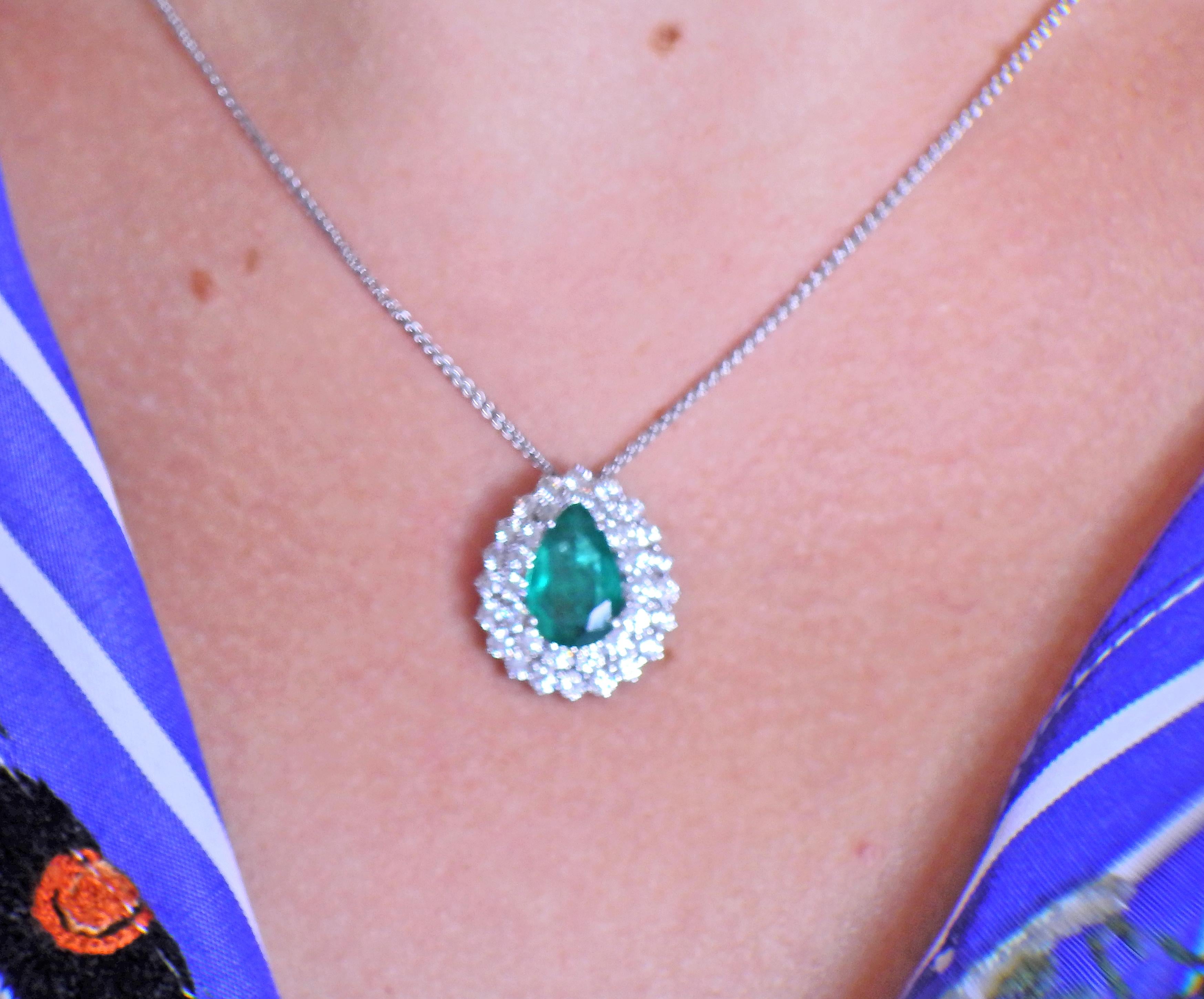Women's Emerald Diamond Gold Pendant Necklace For Sale