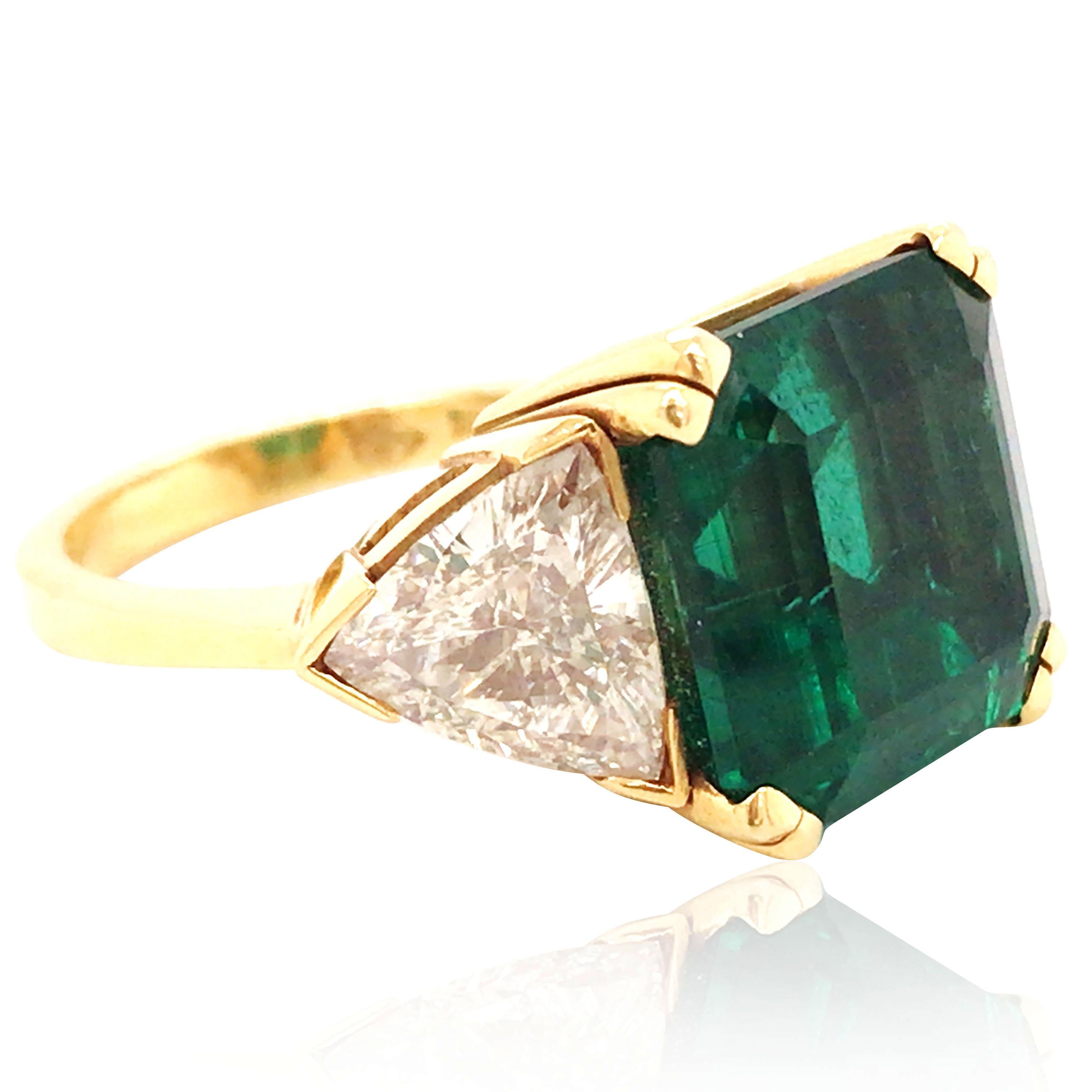 Mixed Cut Emerald Diamond Gold Ring, AGL For Sale