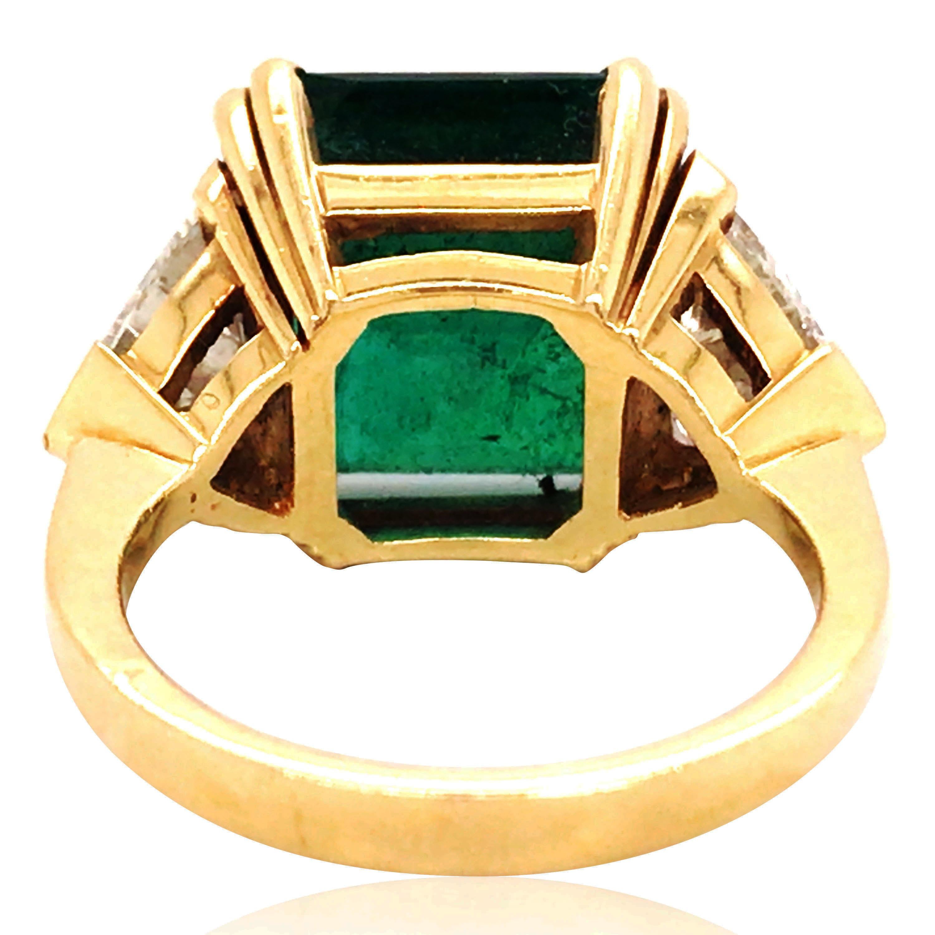 Emerald Diamond Gold Ring, AGL In Good Condition For Sale In New York, NY