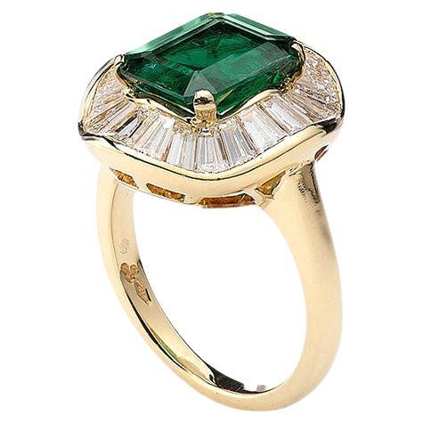 Emerald Diamond Gold Ring For Sale