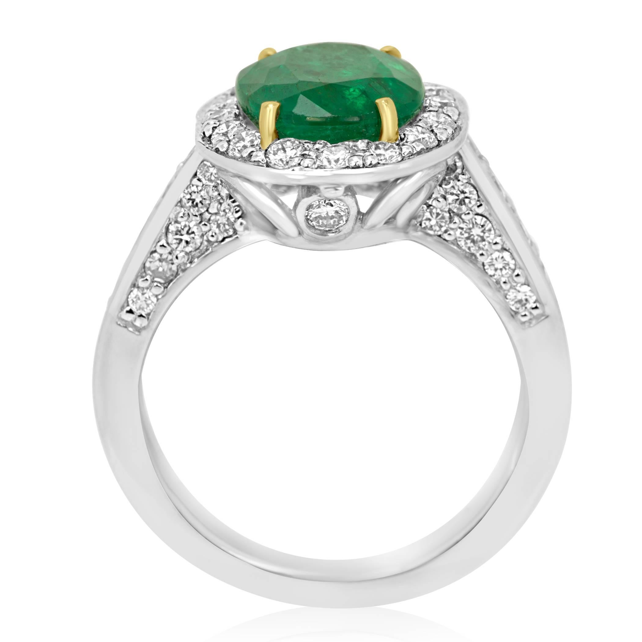 Emerald Diamond Halo Platinum Ring In Good Condition In NEW YORK, NY
