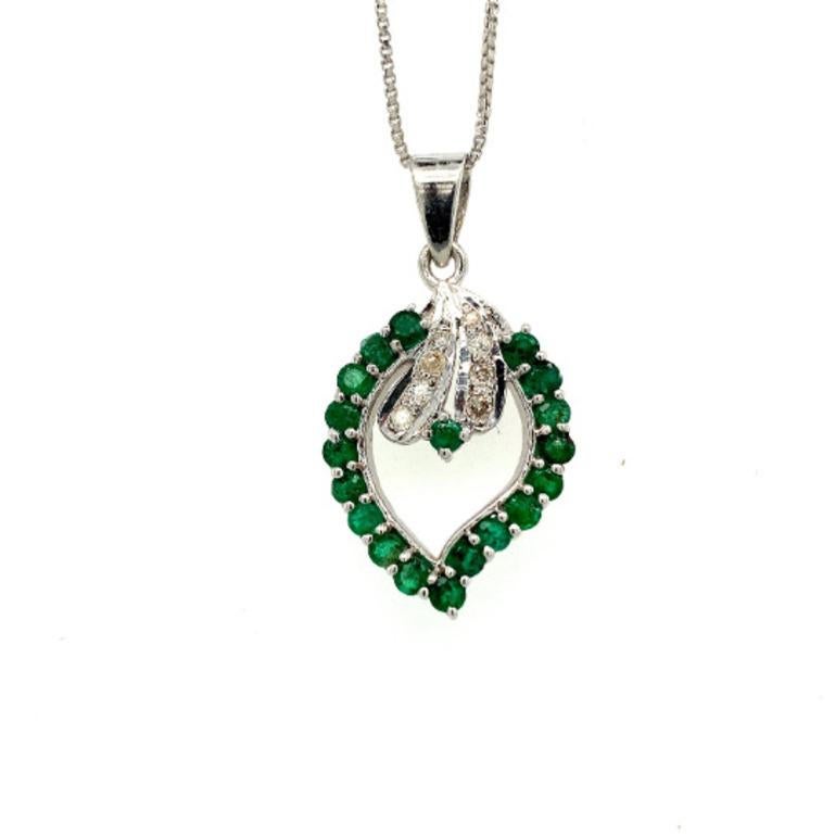 Art Deco Emerald Diamond Leaf Pendant Necklace in .925 Sterling Silver for Her For Sale