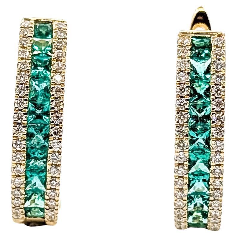 Orecchini con smeraldo e diamante con chiusura a leva in oro giallo 14 ct.