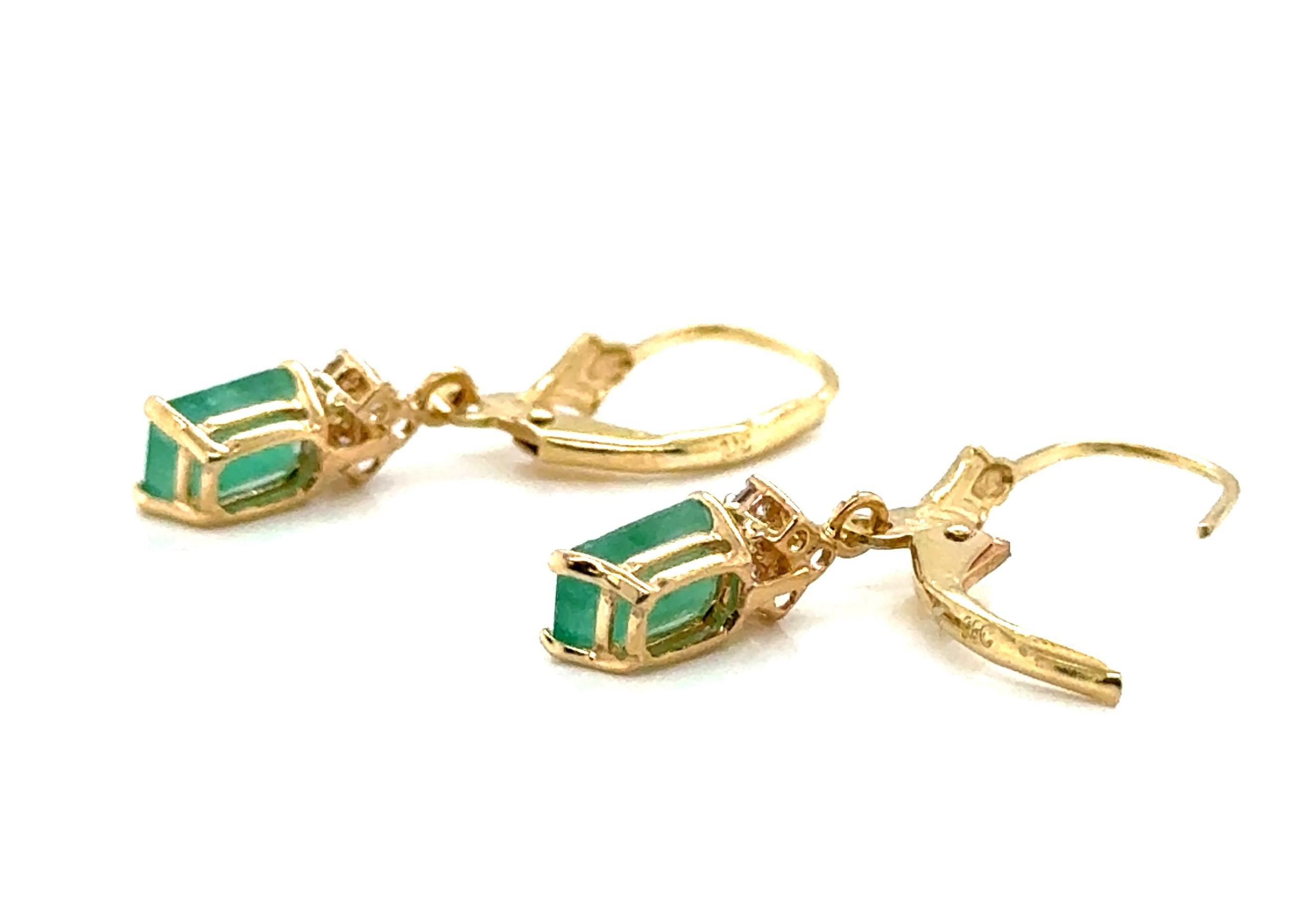 Emerald Diamond Leverback Earrings 1.50 Carat 14K Yellow Gold 1.50ct In Excellent Condition For Sale In Dearborn, MI